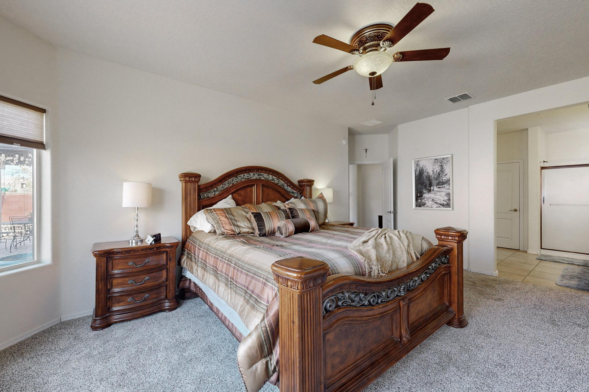 3833 PUENTA ALTO Avenue NE