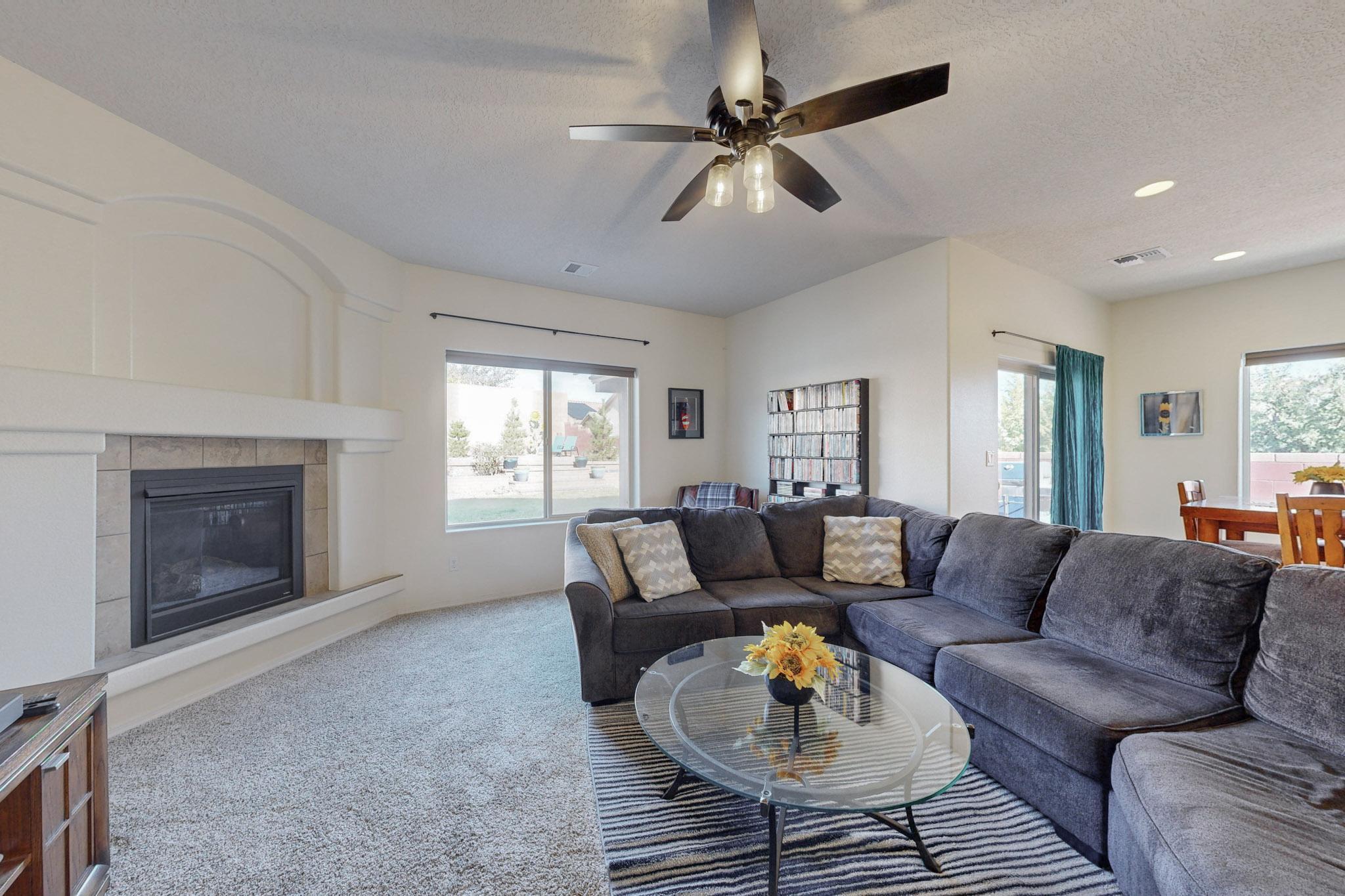 3833 PUENTA ALTO Avenue NE