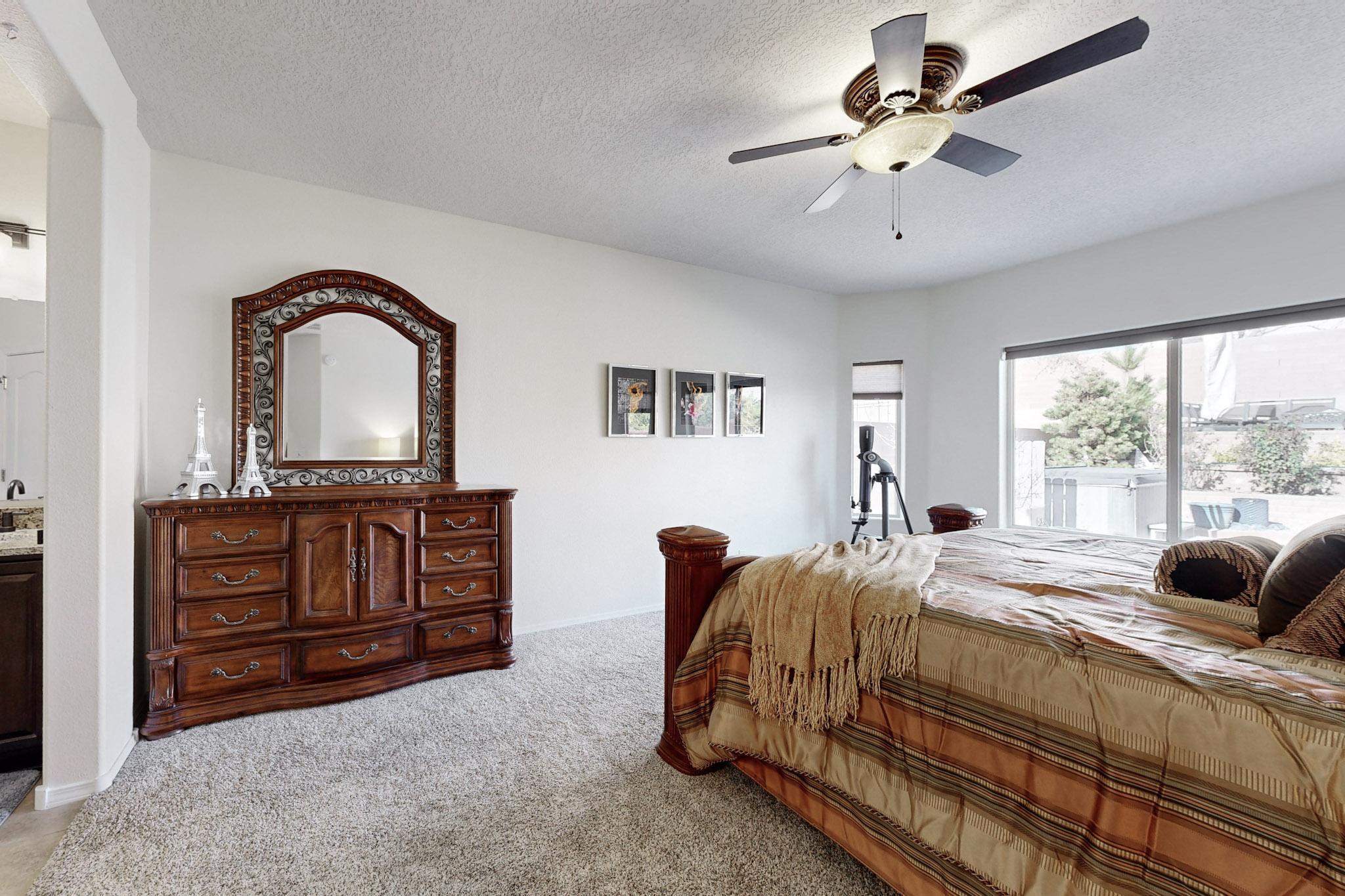 3833 PUENTA ALTO Avenue NE