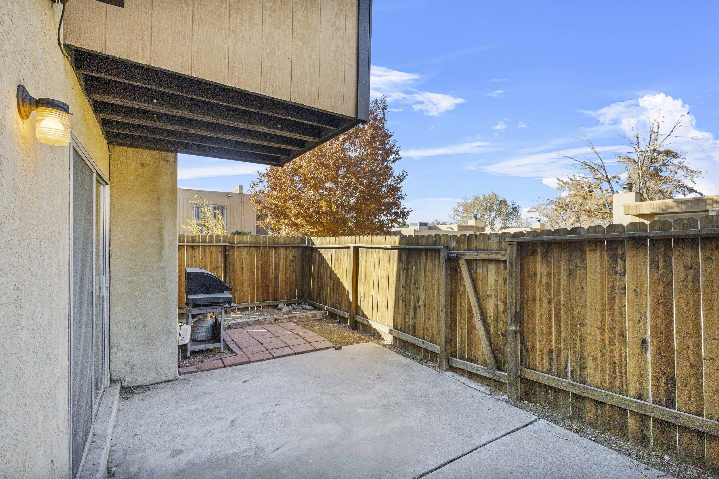 58 Plaza De la Noche NE