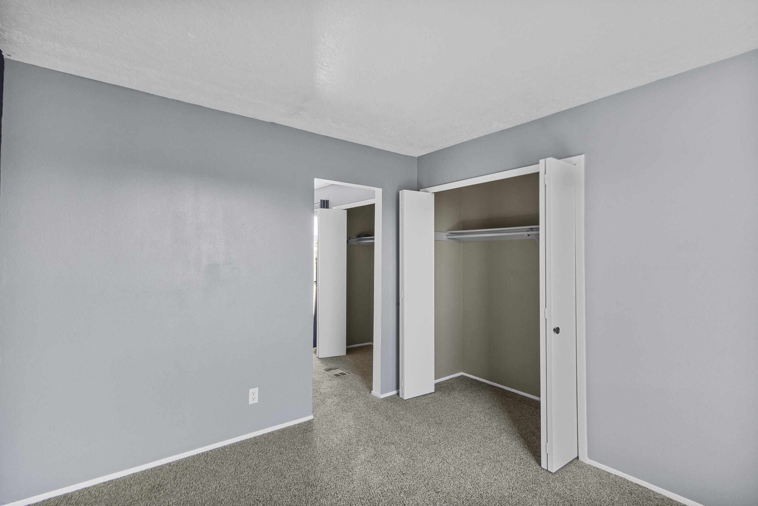 58 Plaza De la Noche NE