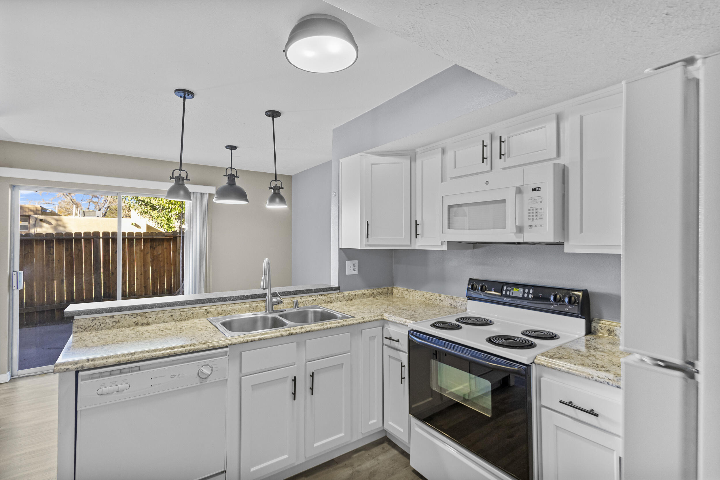 58 Plaza De la Noche NE