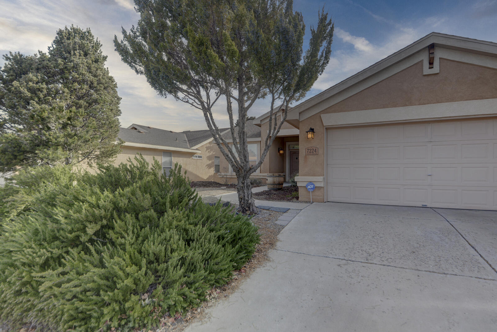 7224 CASCADA Road NW