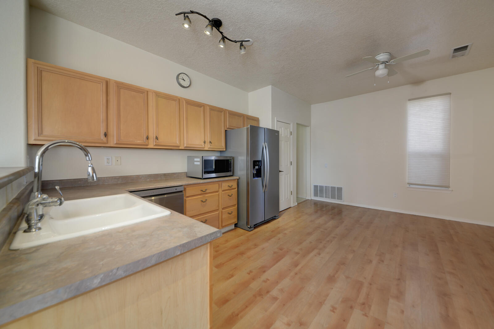 7224 CASCADA Road NW