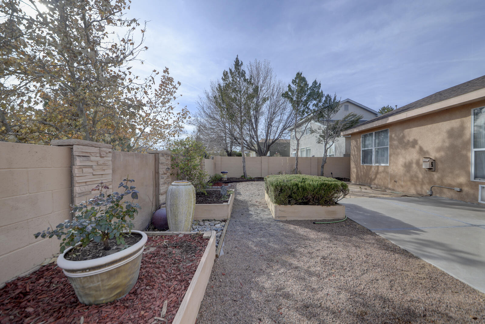 7224 CASCADA Road NW