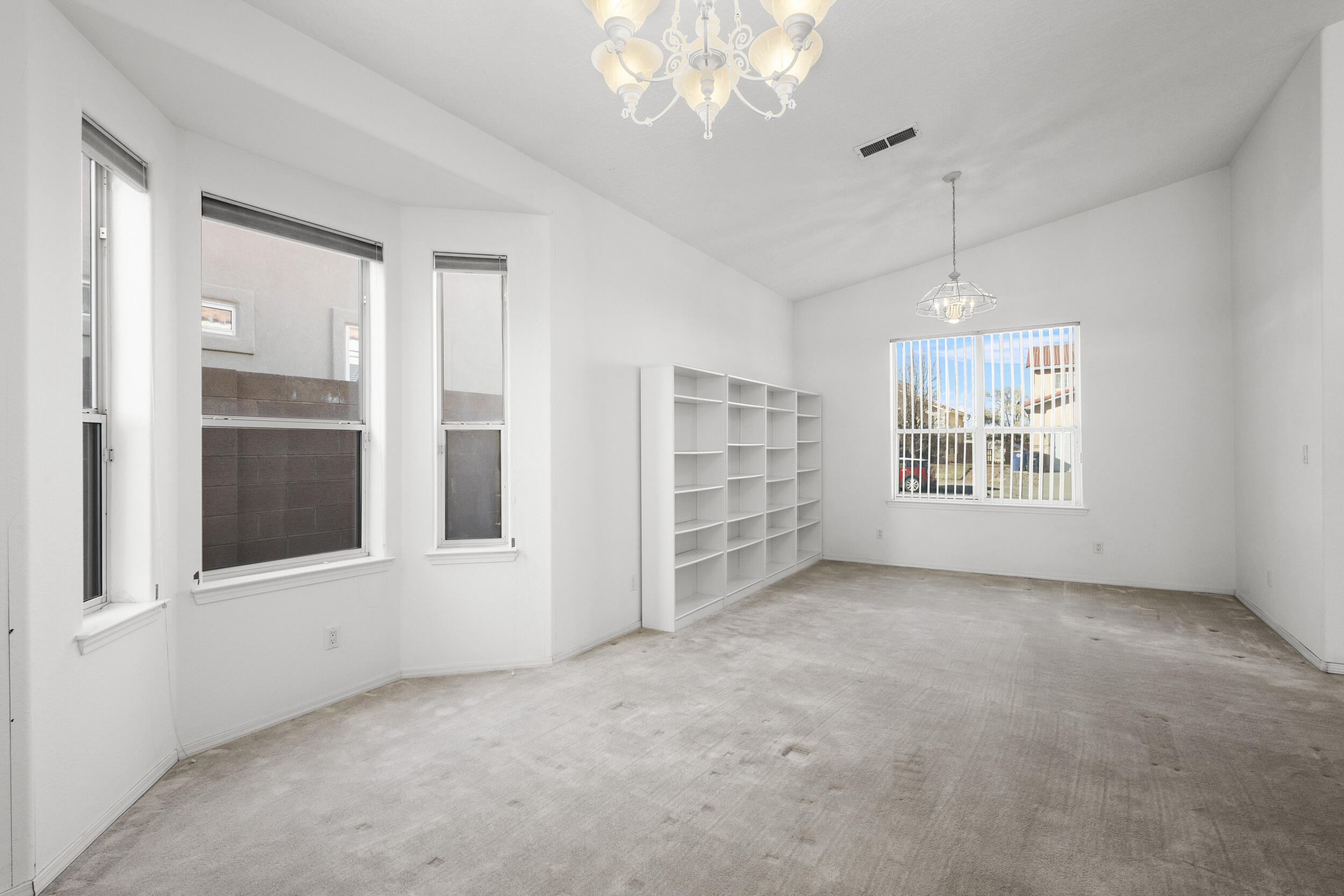 8608 Tierra Bonita Place NE