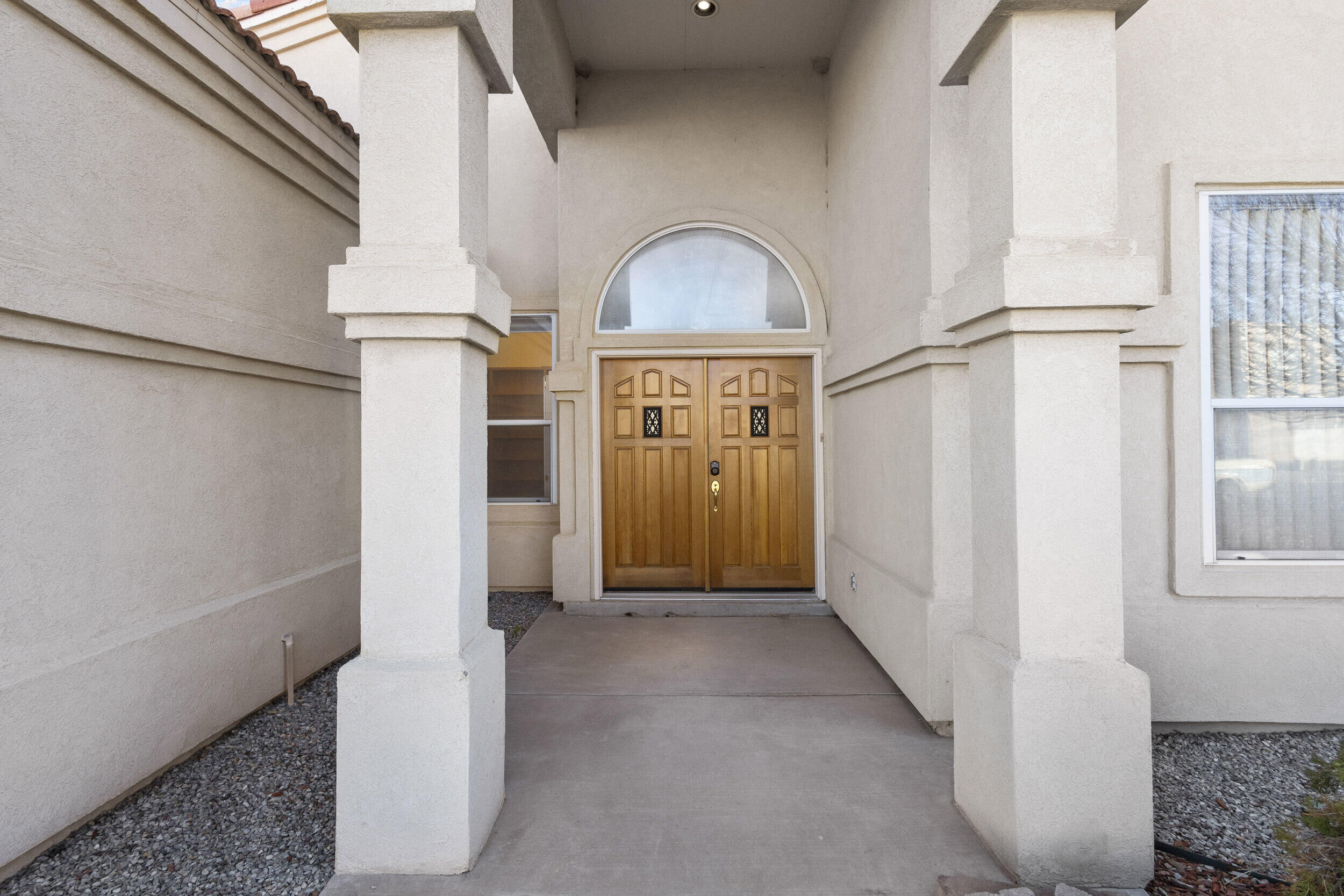 8608 Tierra Bonita Place NE