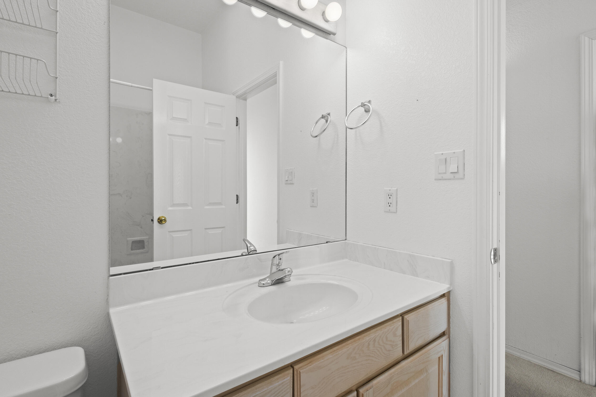 8608 Tierra Bonita Place NE