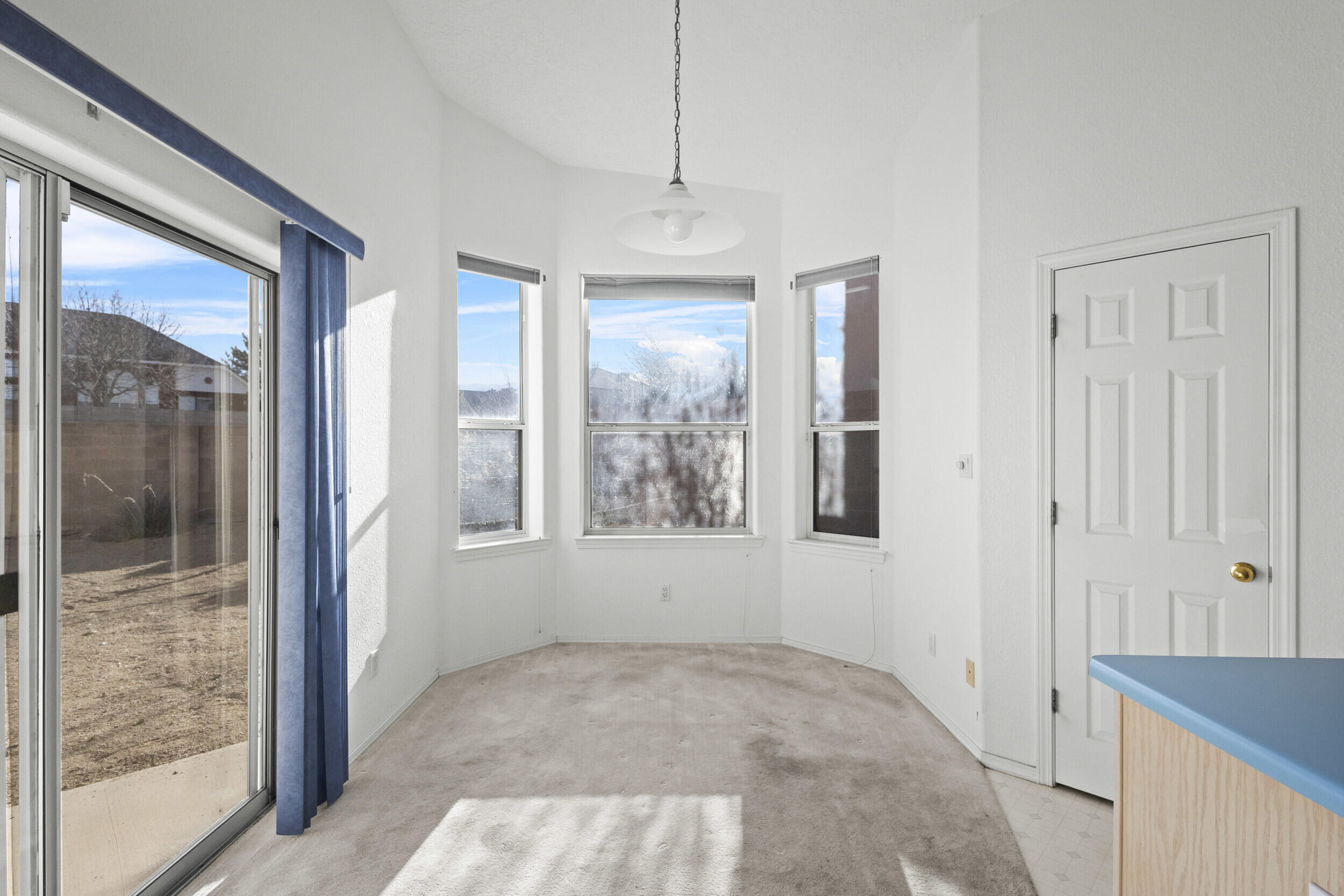 8608 Tierra Bonita Place NE