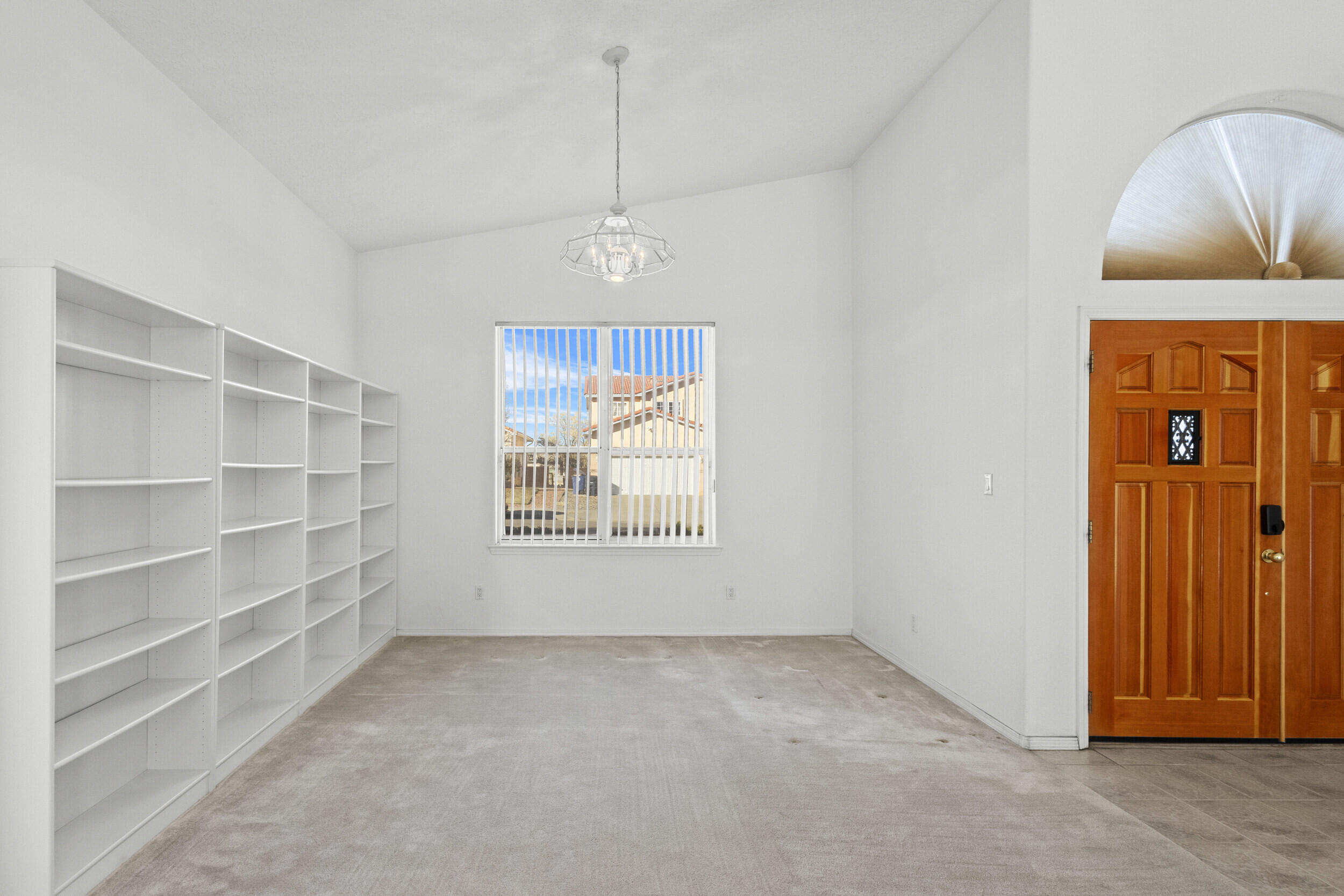 8608 Tierra Bonita Place NE