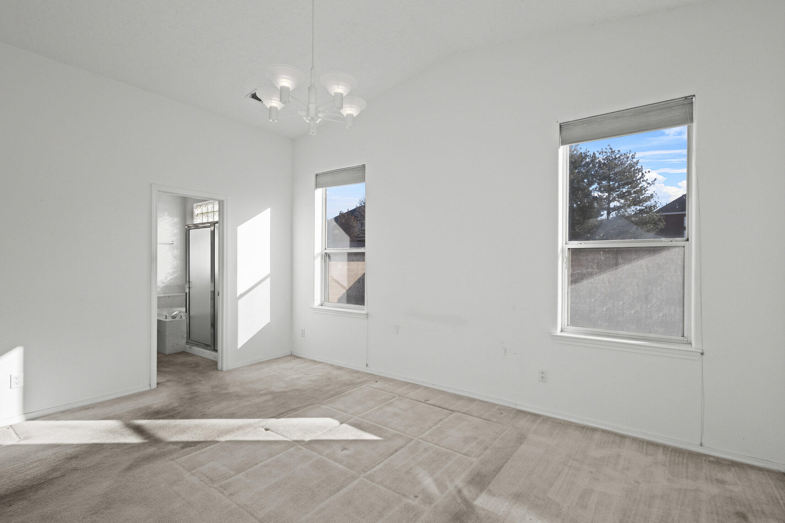 8608 Tierra Bonita Place NE