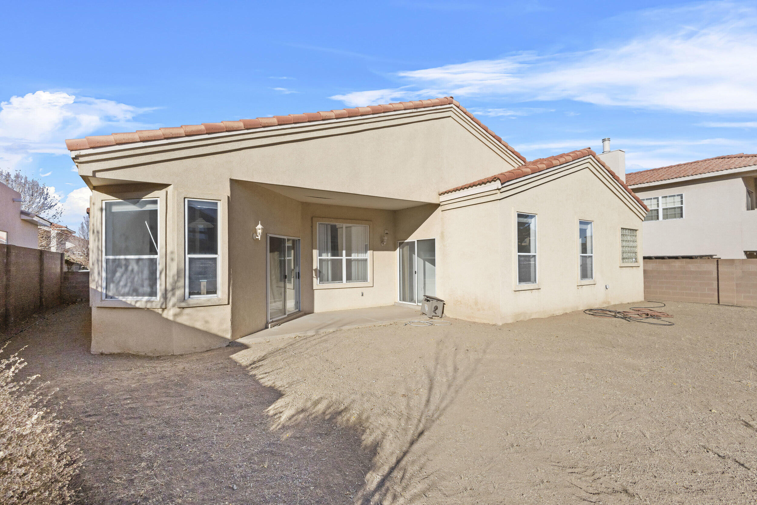8608 Tierra Bonita Place NE