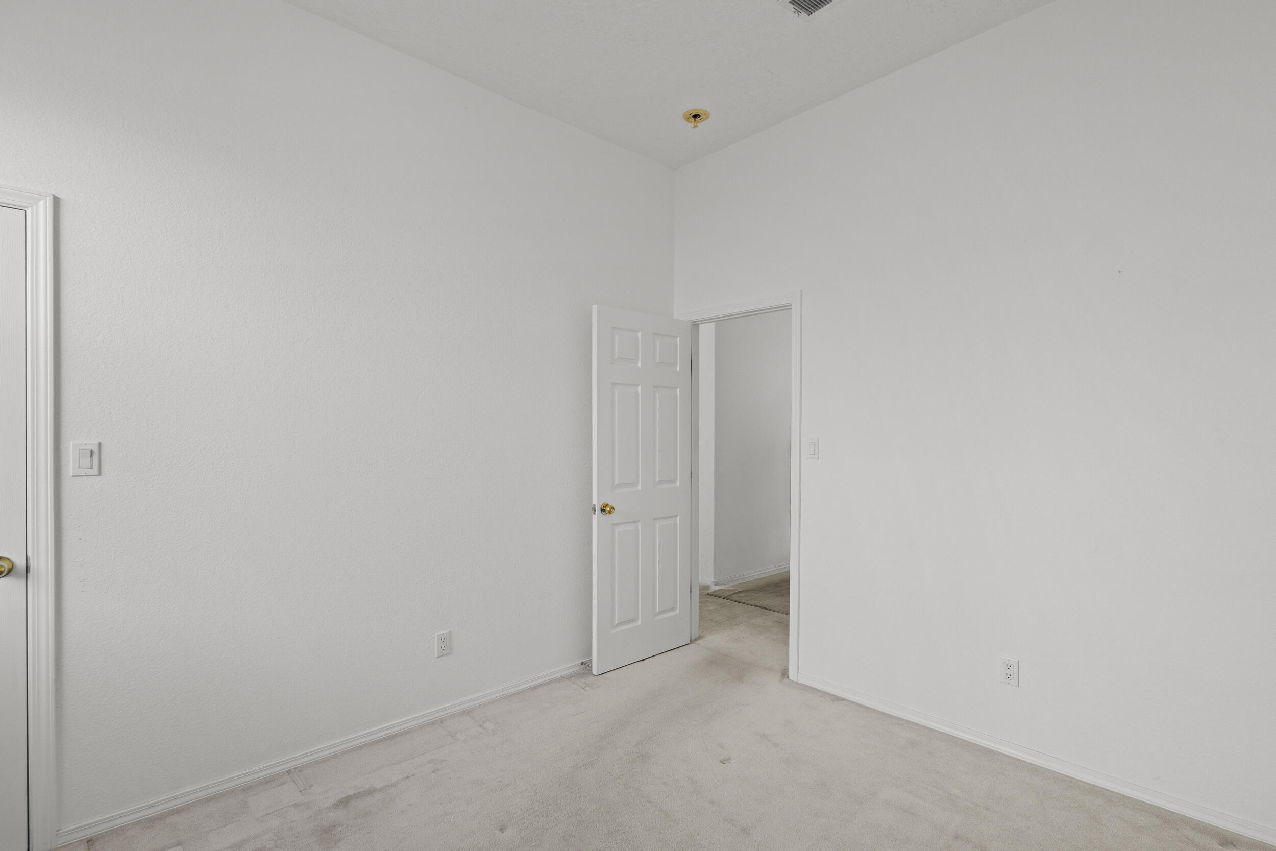 8608 Tierra Bonita Place NE