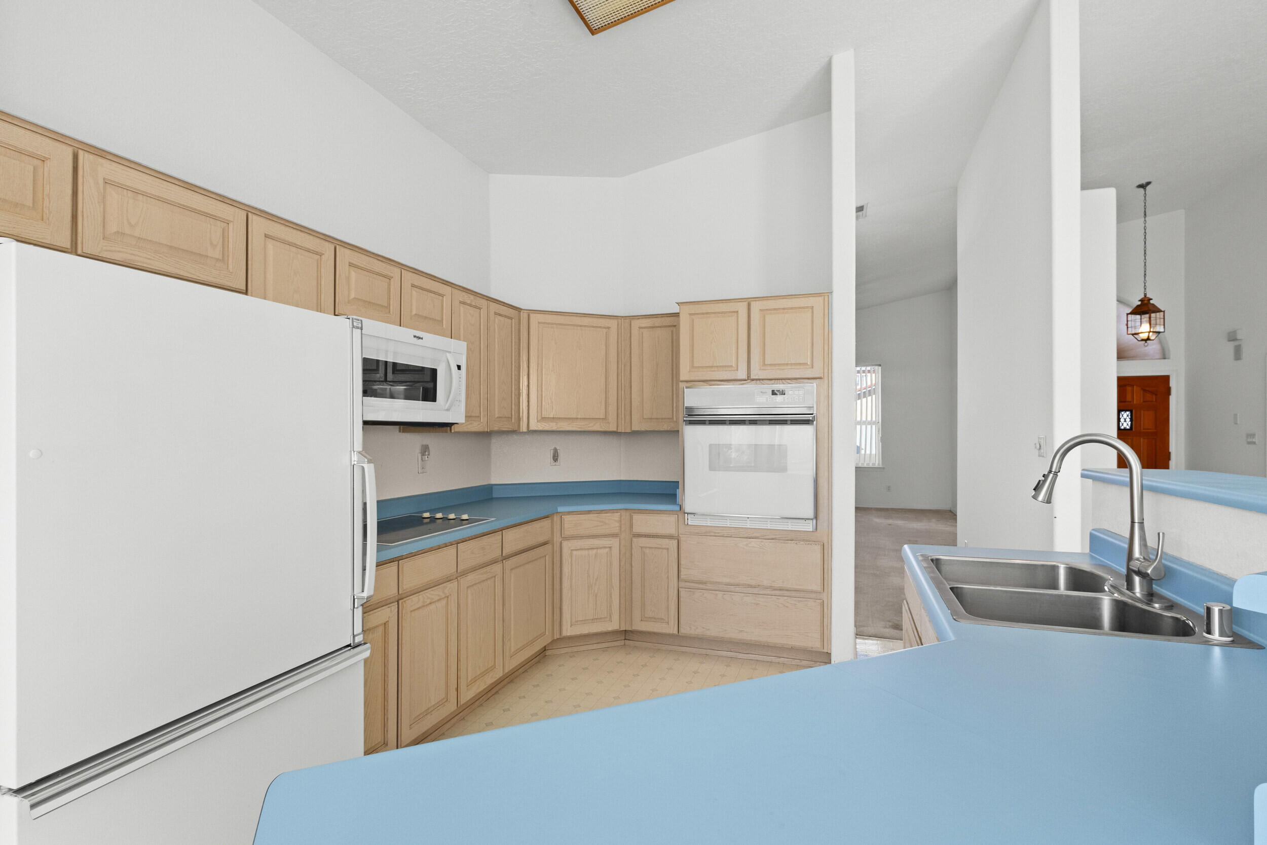 8608 Tierra Bonita Place NE