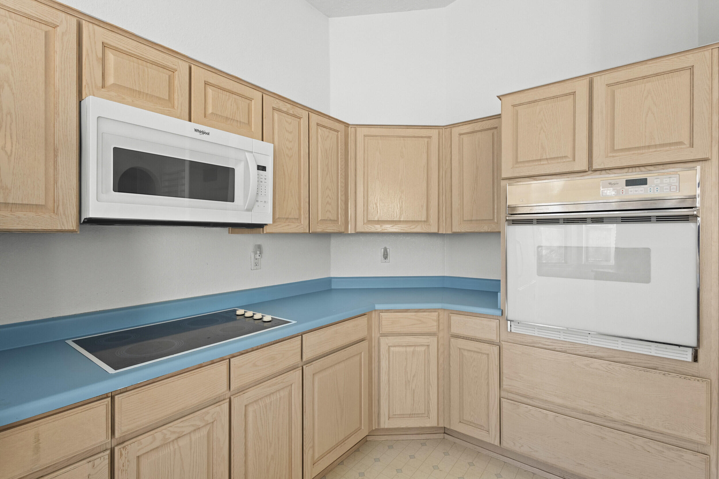 8608 Tierra Bonita Place NE