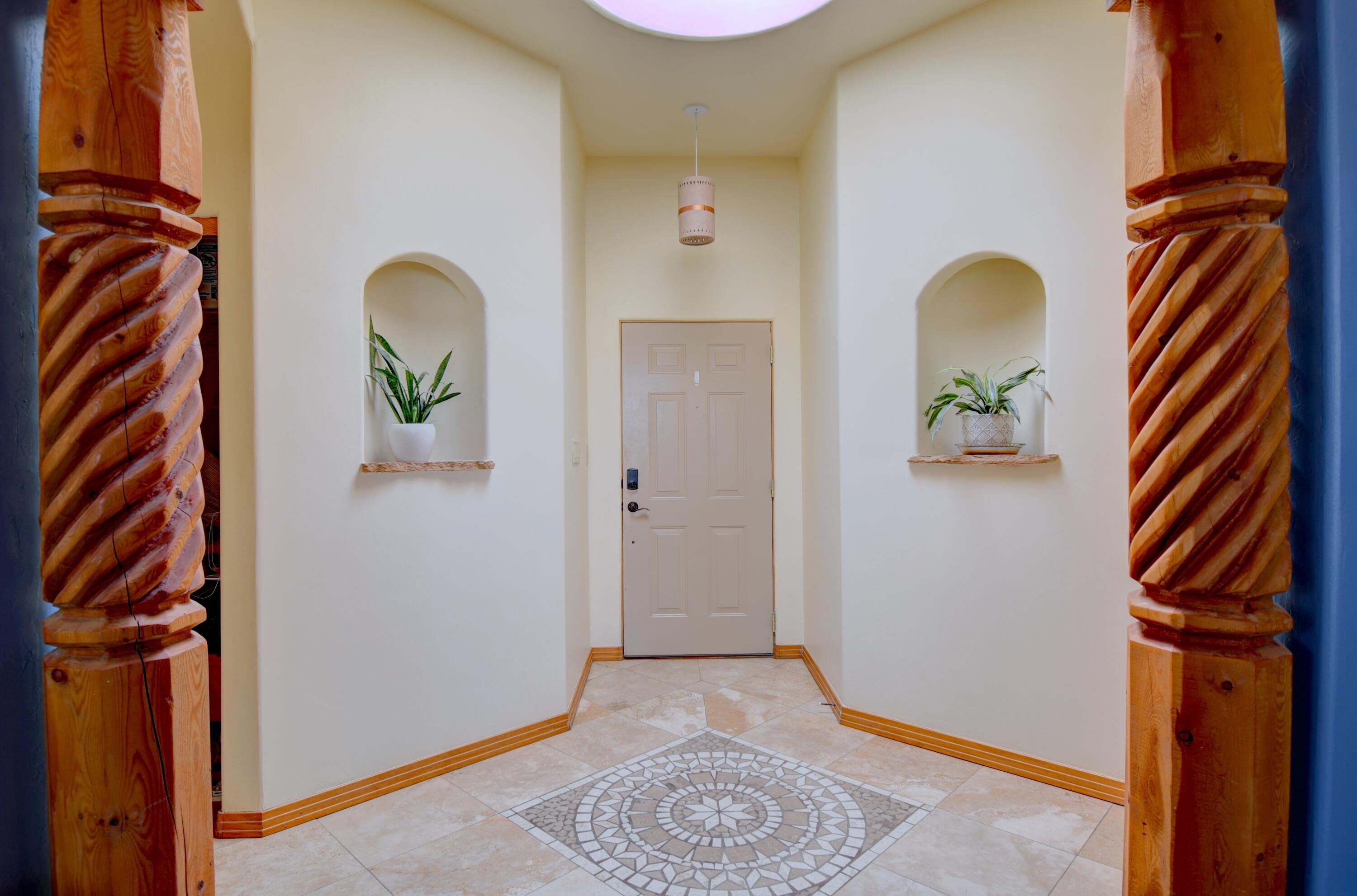 5713 RIO OSO Road NE