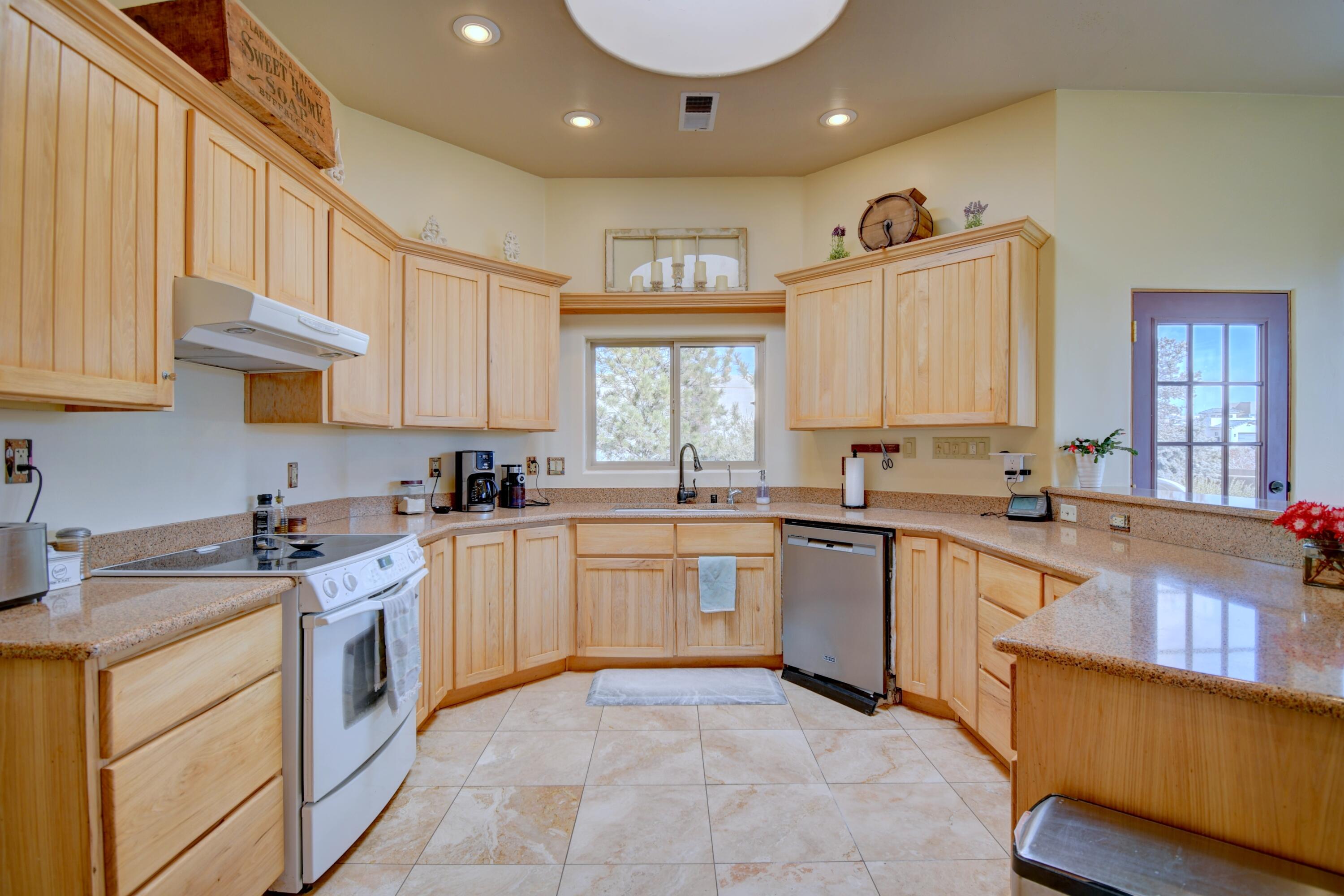 5713 RIO OSO Road NE