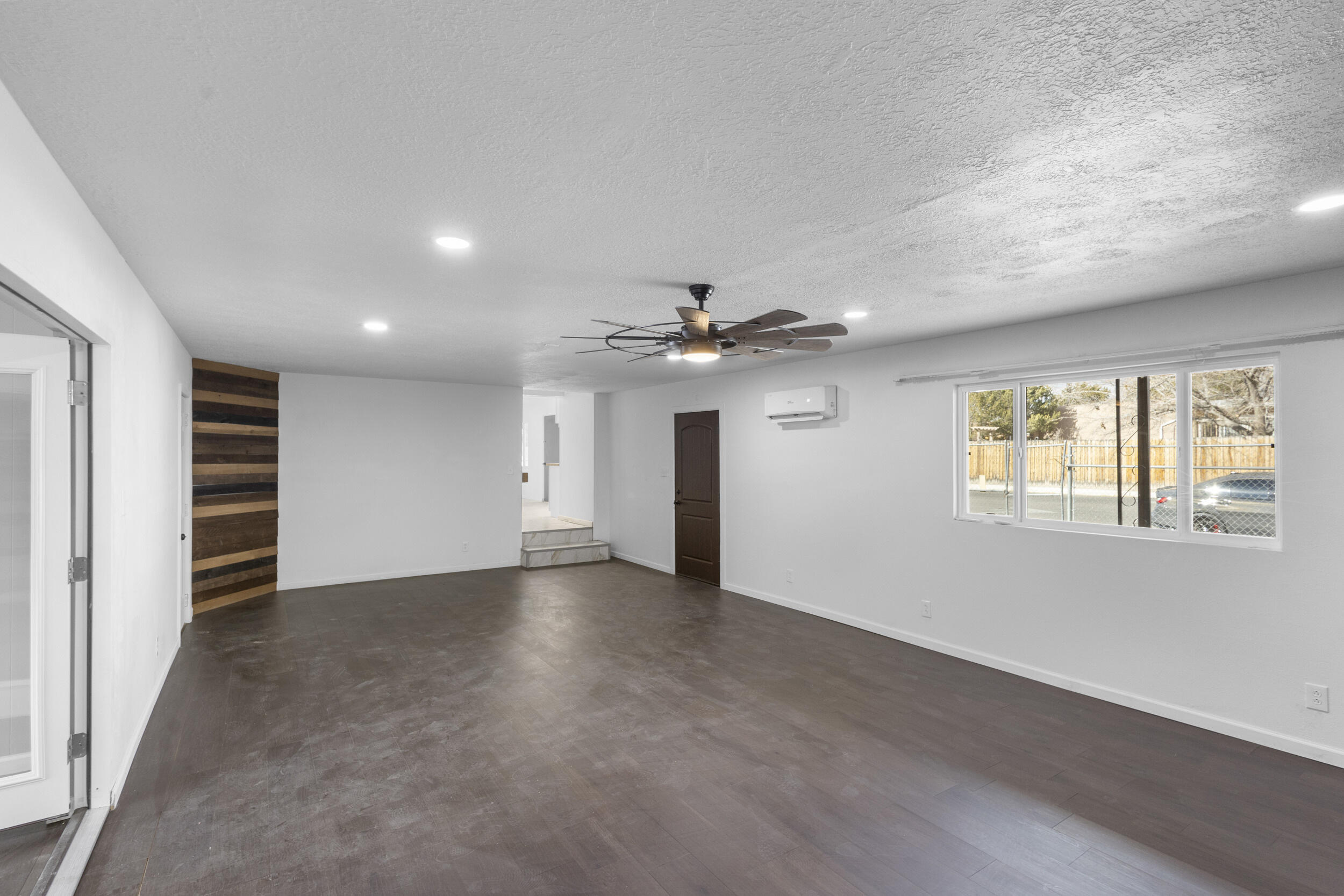 402 DOLORES Drive SW