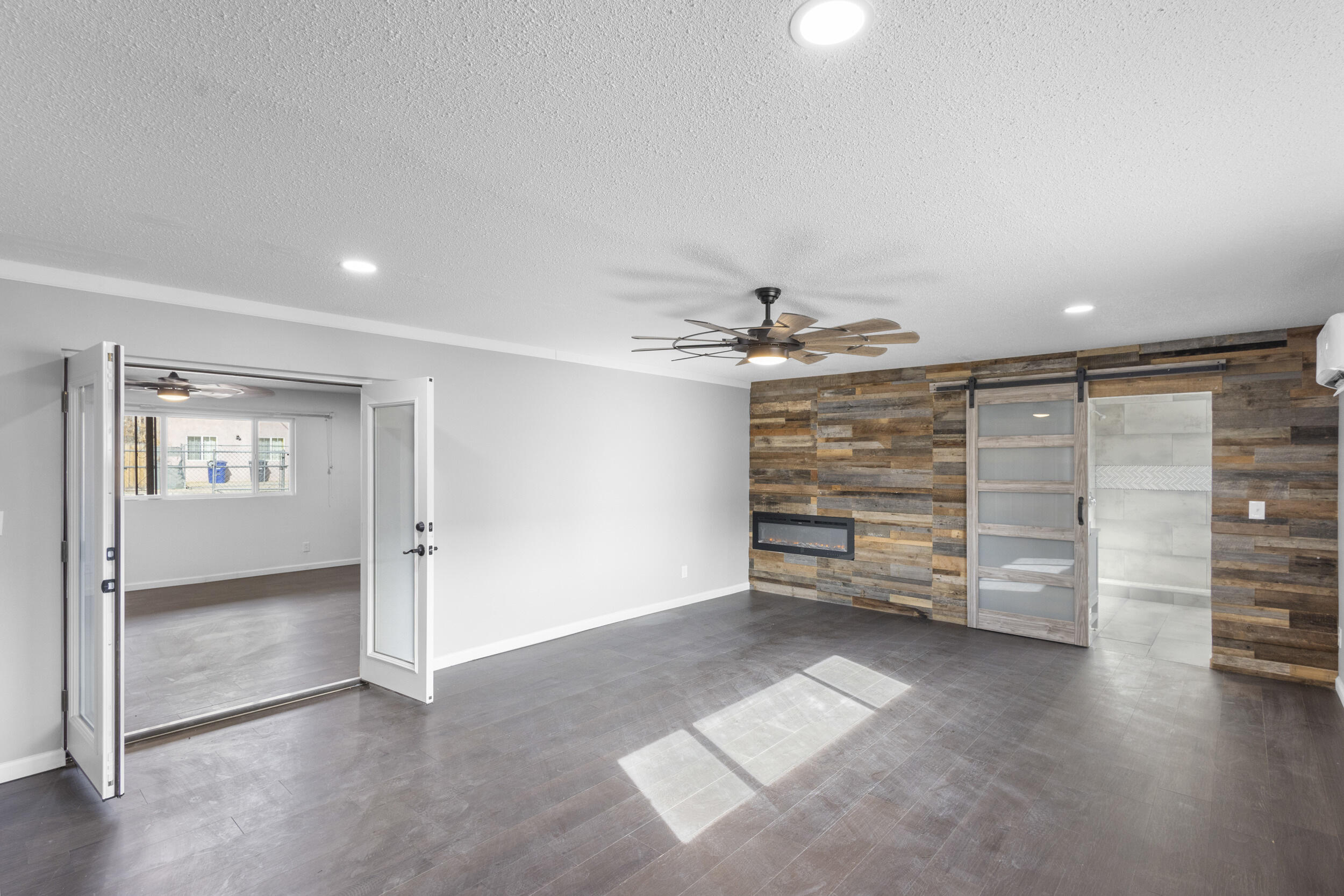 402 DOLORES Drive SW