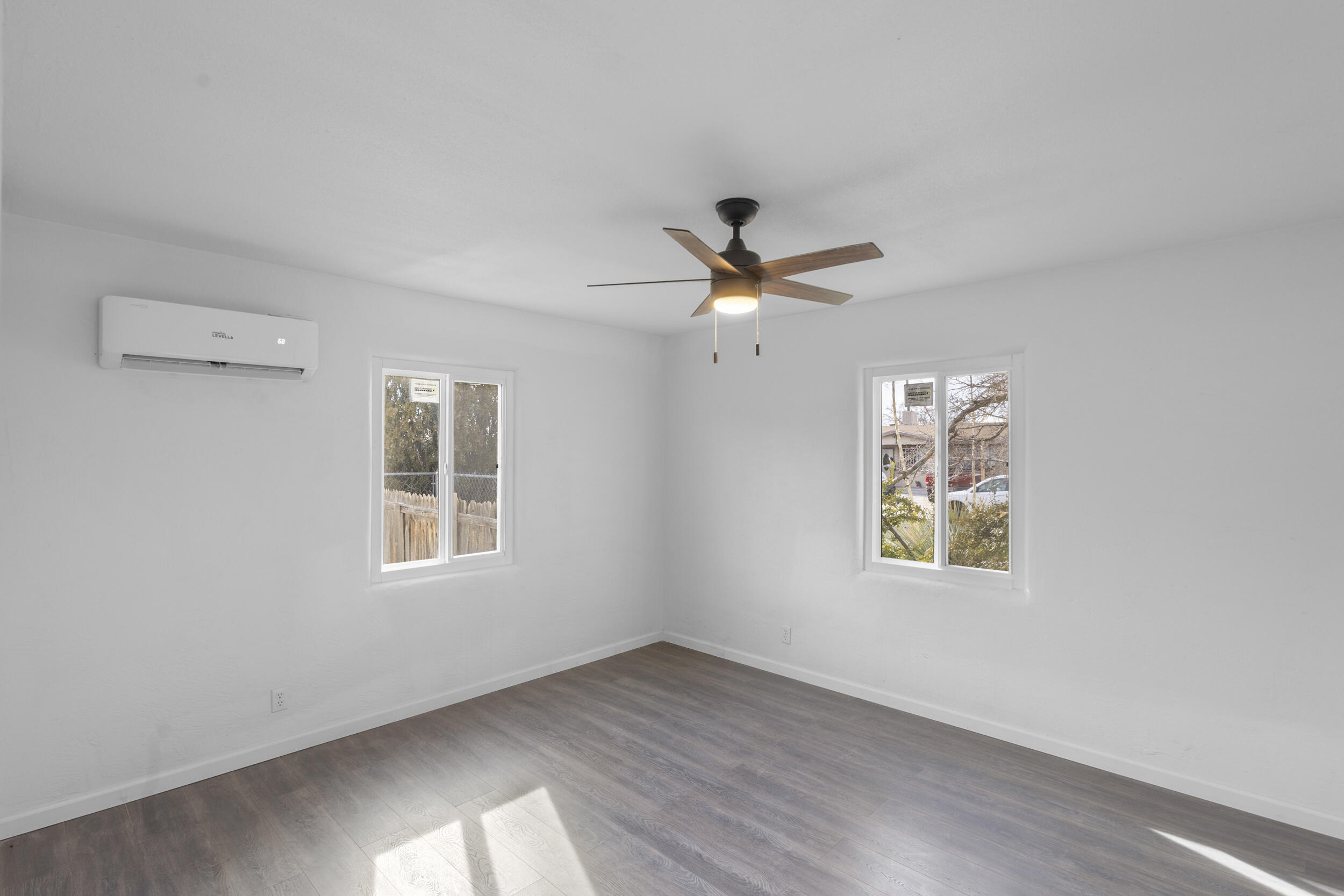 402 DOLORES Drive SW