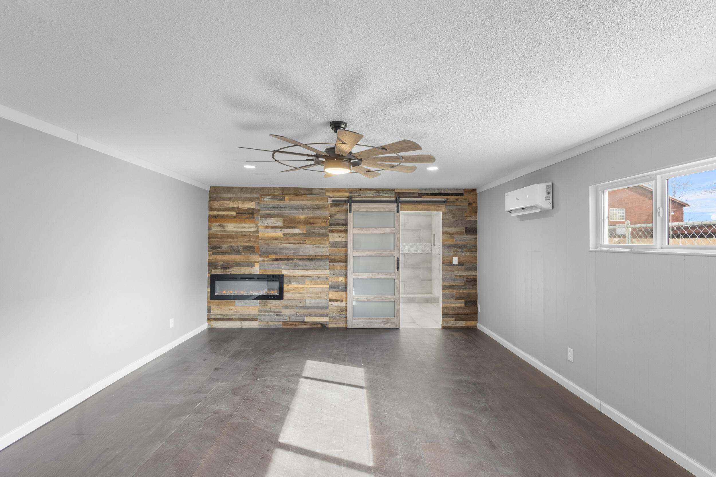 402 DOLORES Drive SW