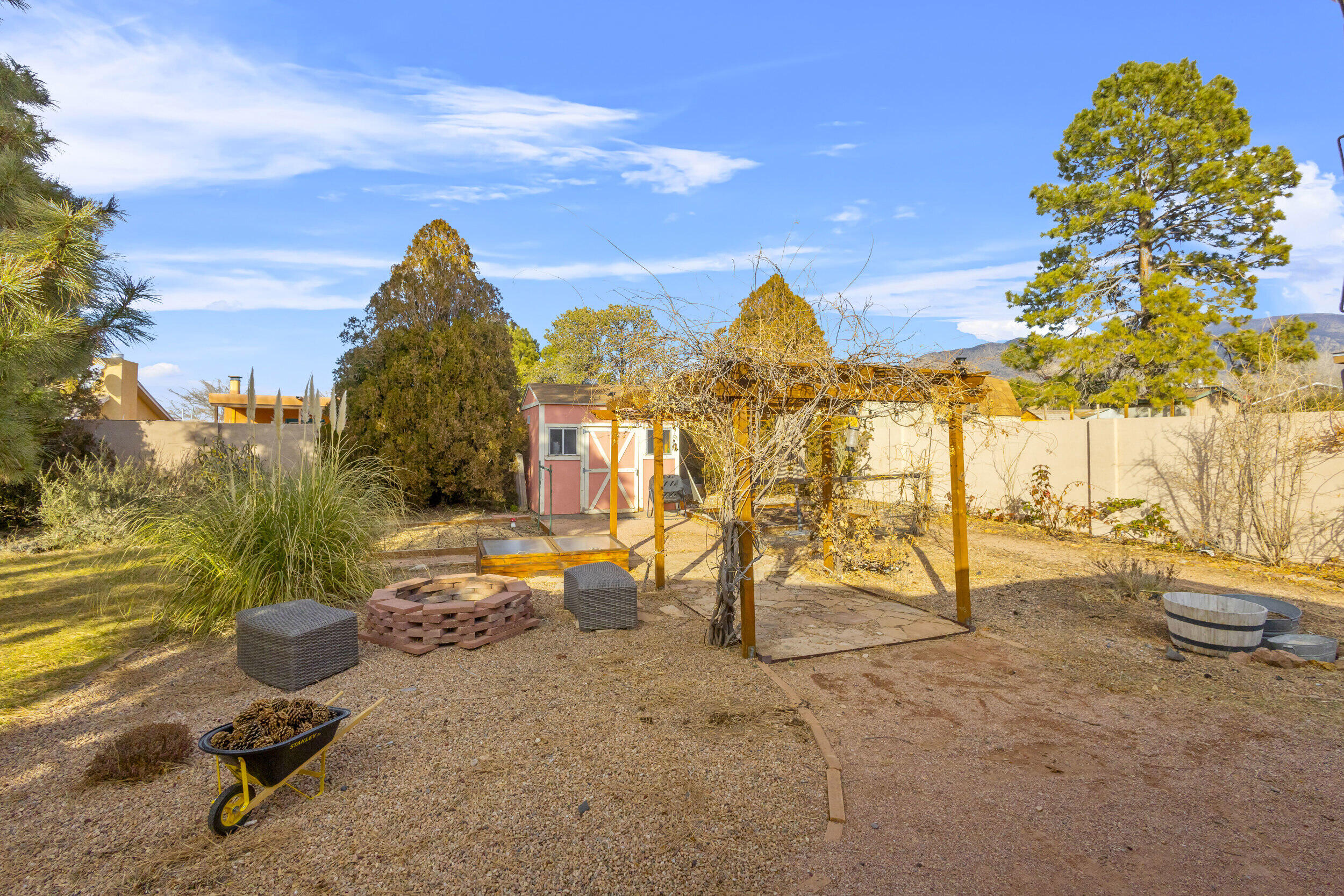 12505 MOUNTAIN Road NE