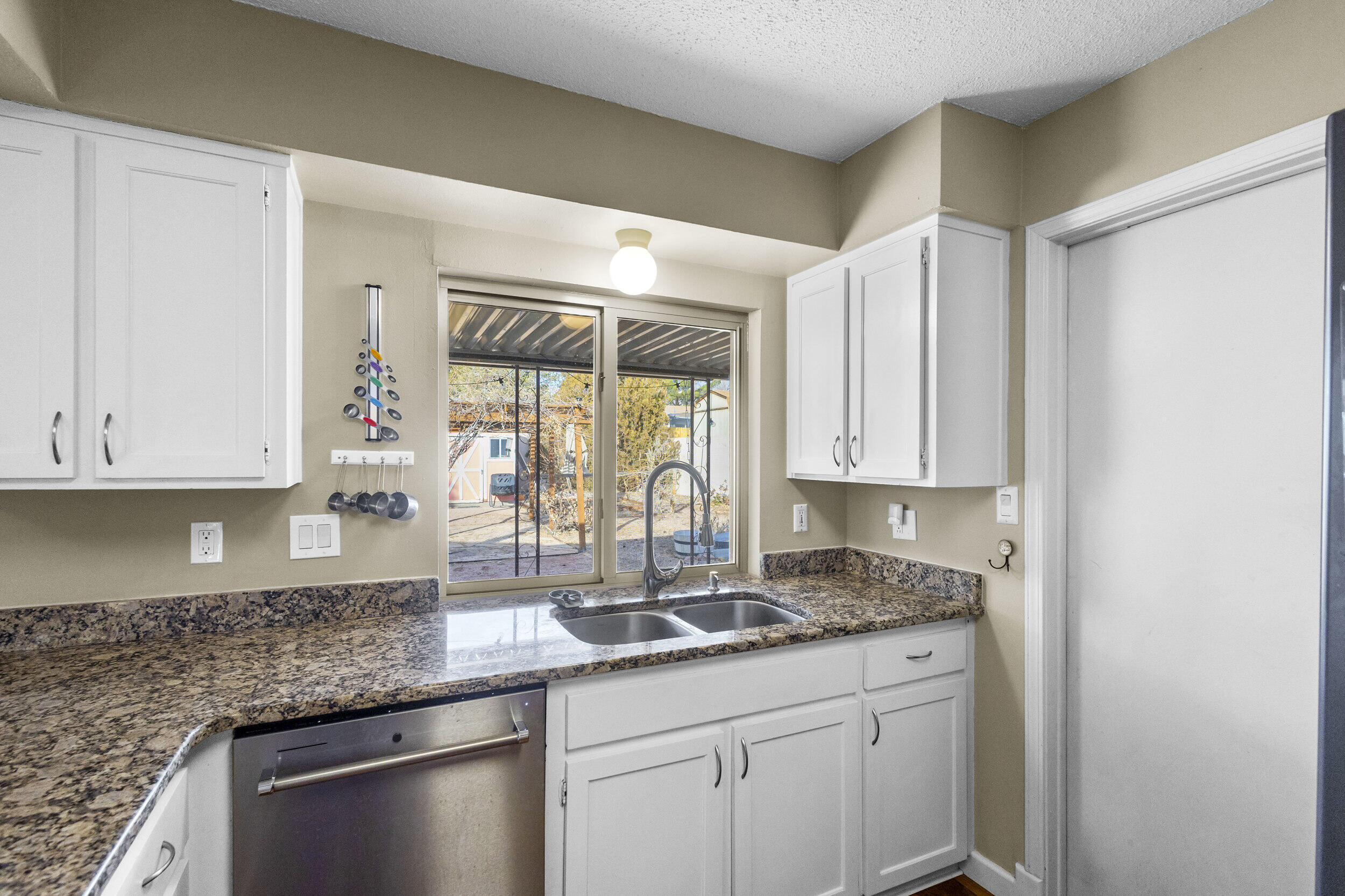 12505 MOUNTAIN Road NE