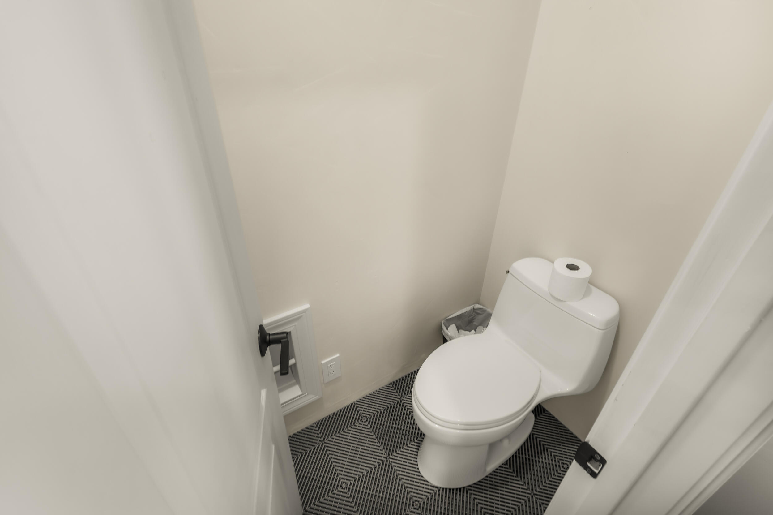 11211 AMMAN Avenue NE