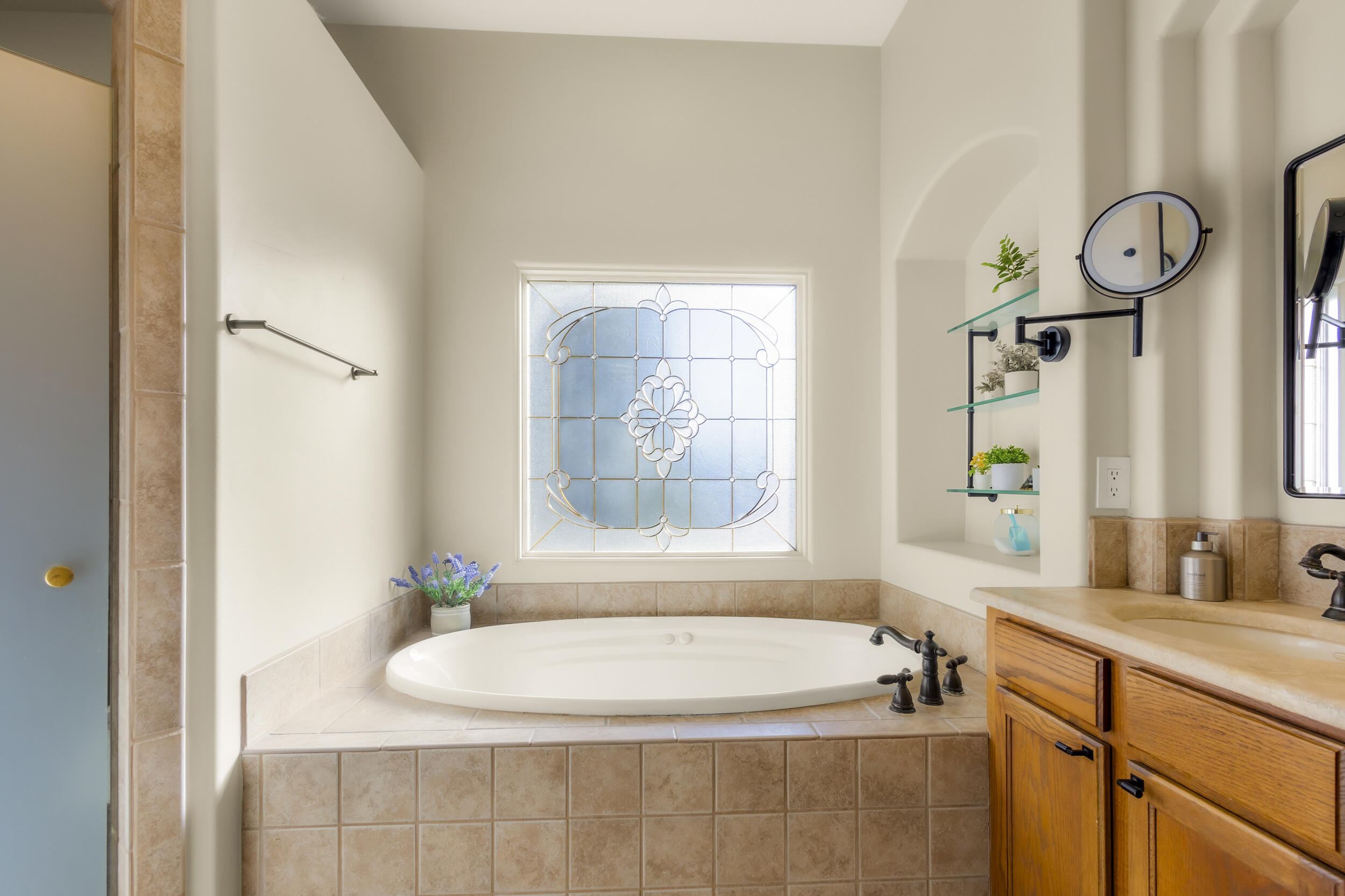 11211 AMMAN Avenue NE