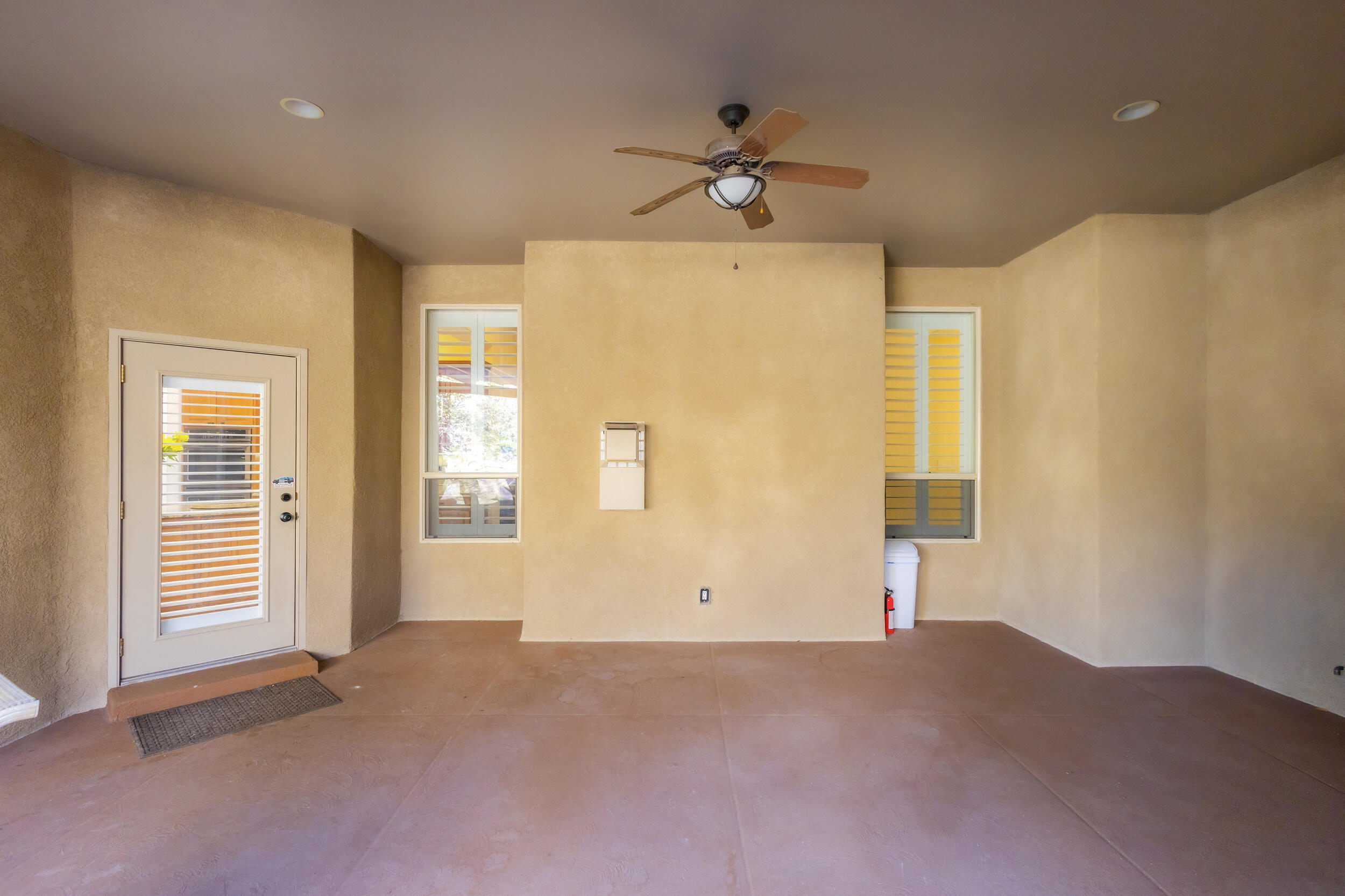 11211 AMMAN Avenue NE