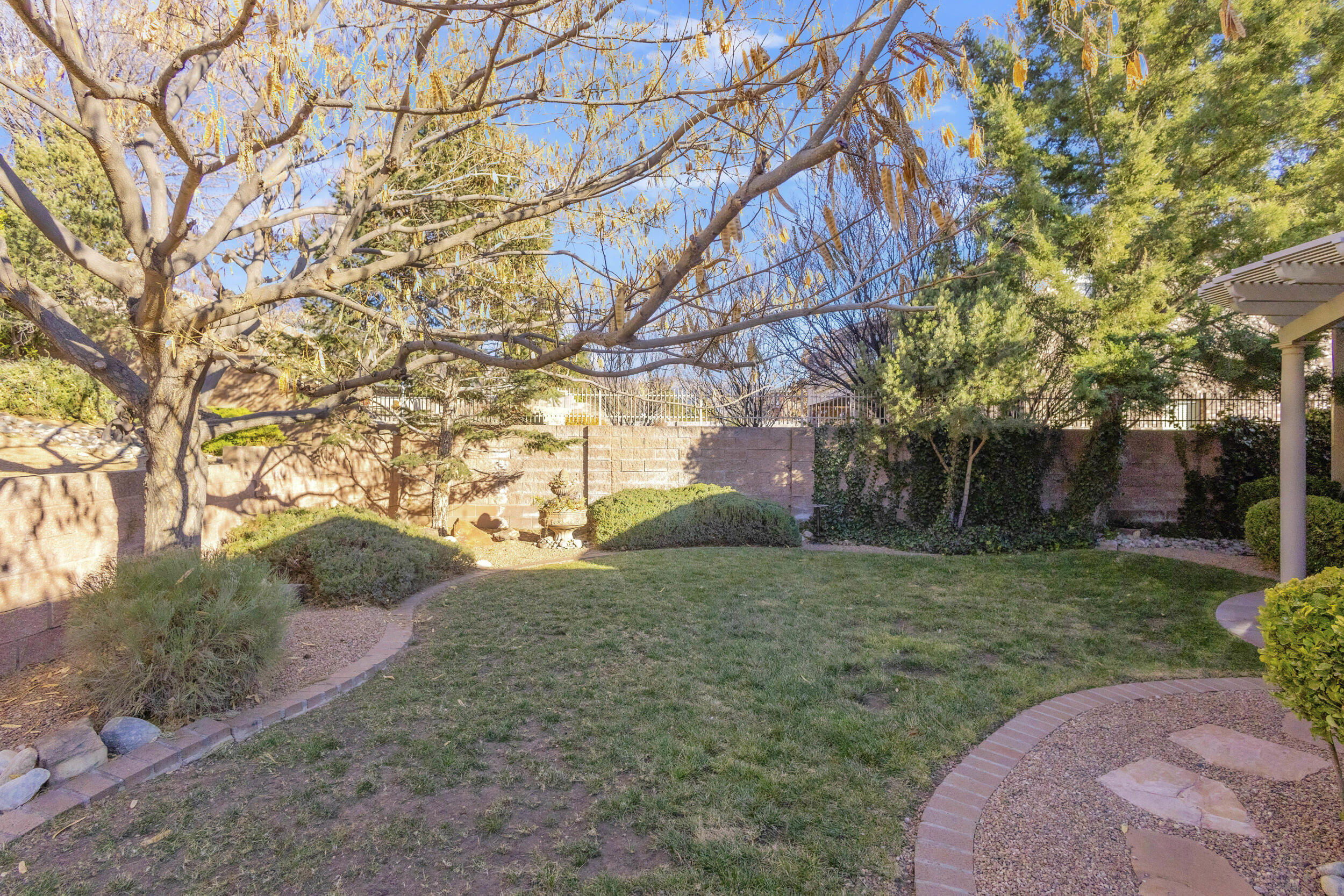 11211 AMMAN Avenue NE