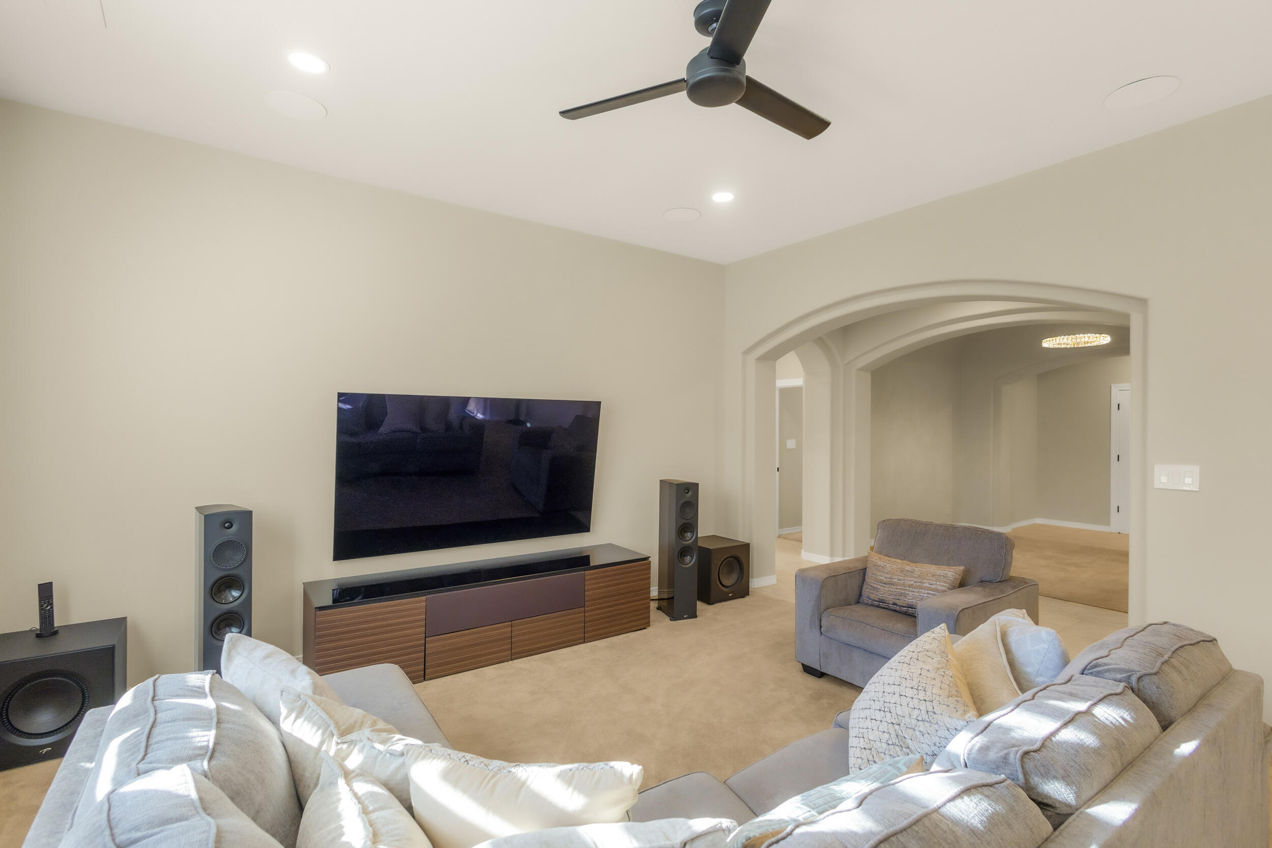 11211 AMMAN Avenue NE