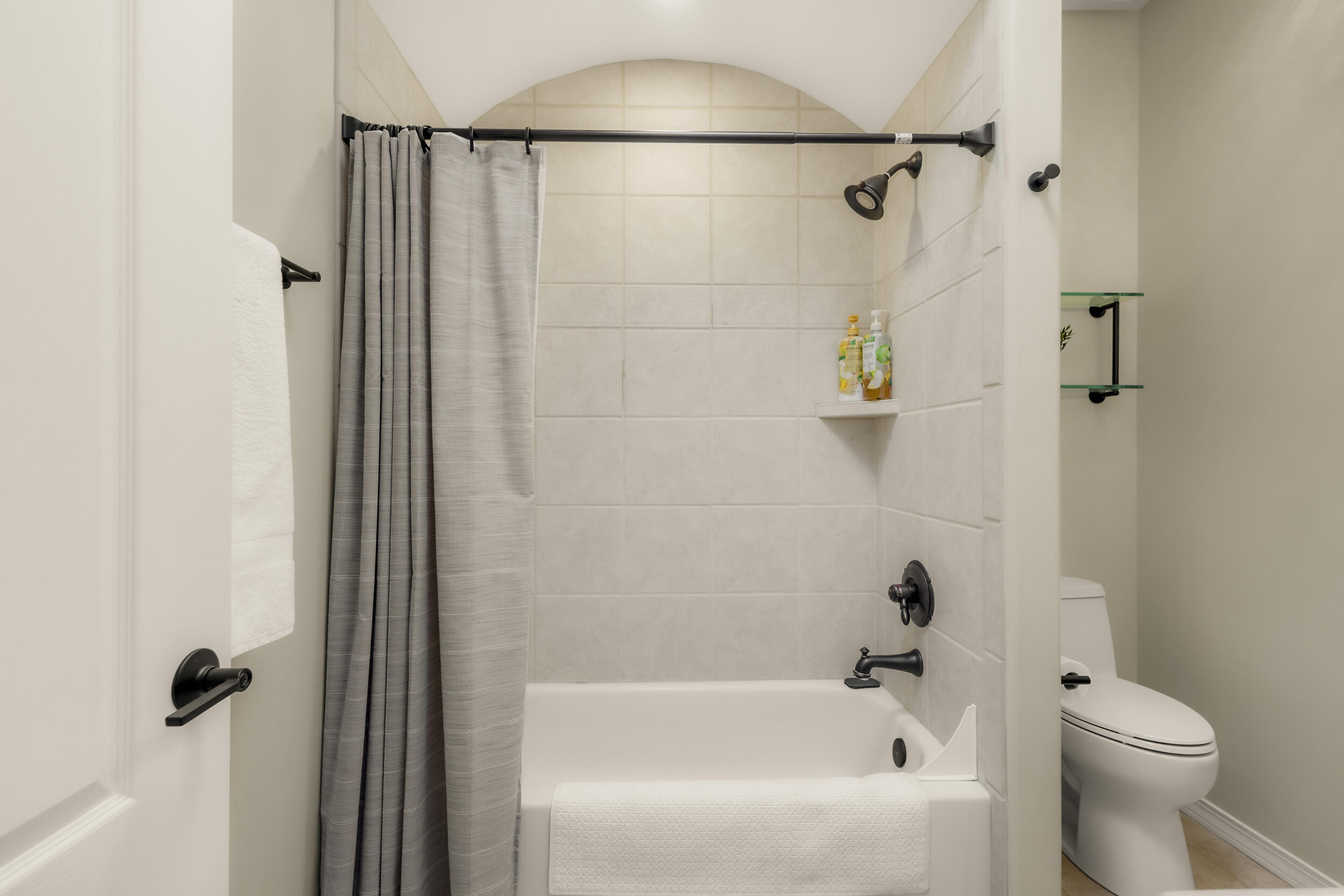 11211 AMMAN Avenue NE