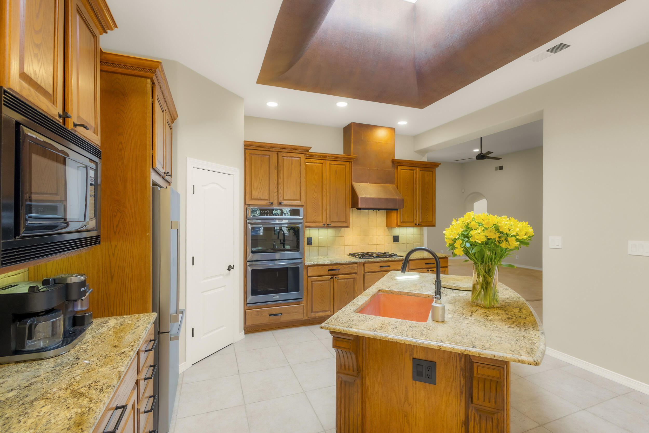 11211 AMMAN Avenue NE