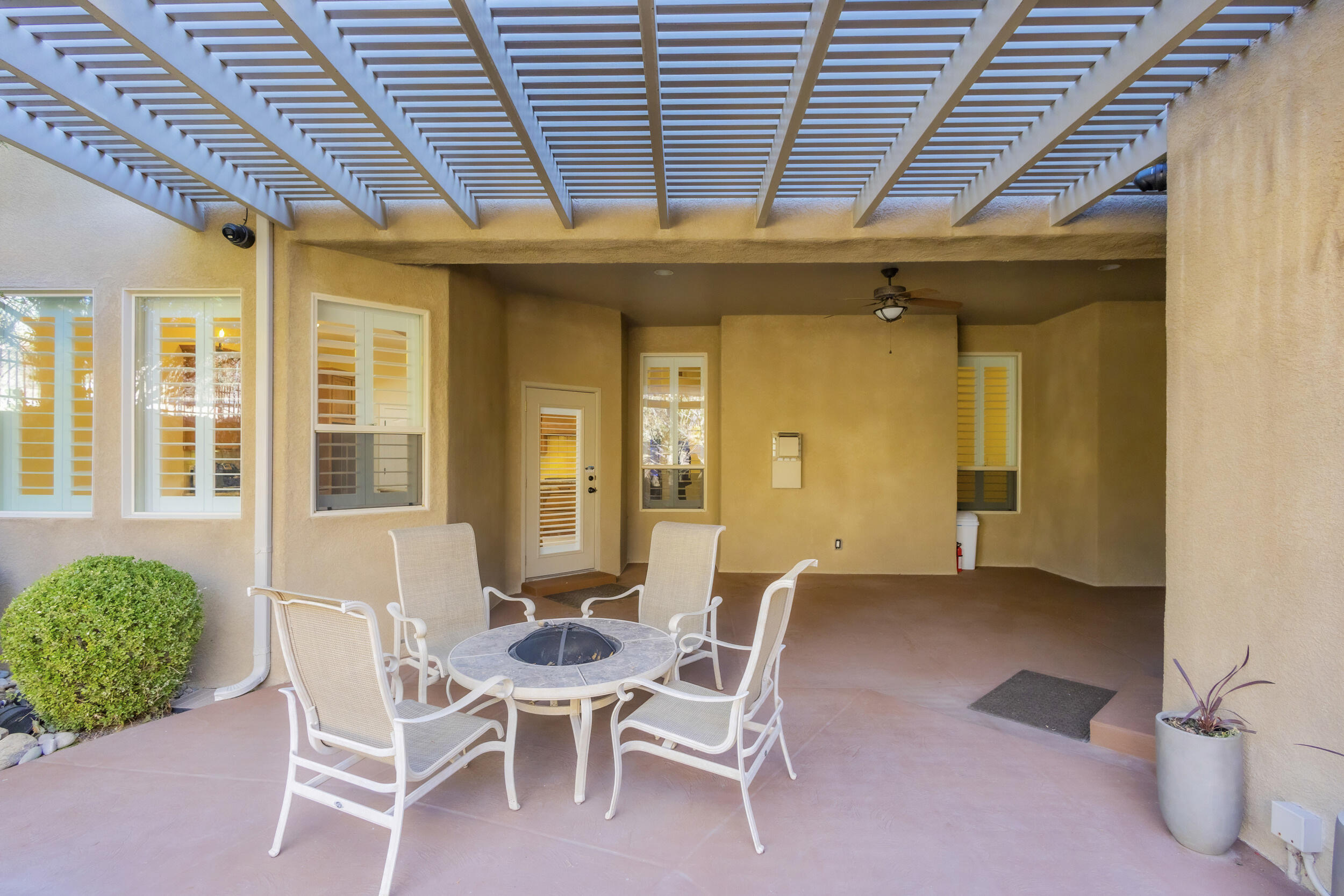 11211 AMMAN Avenue NE