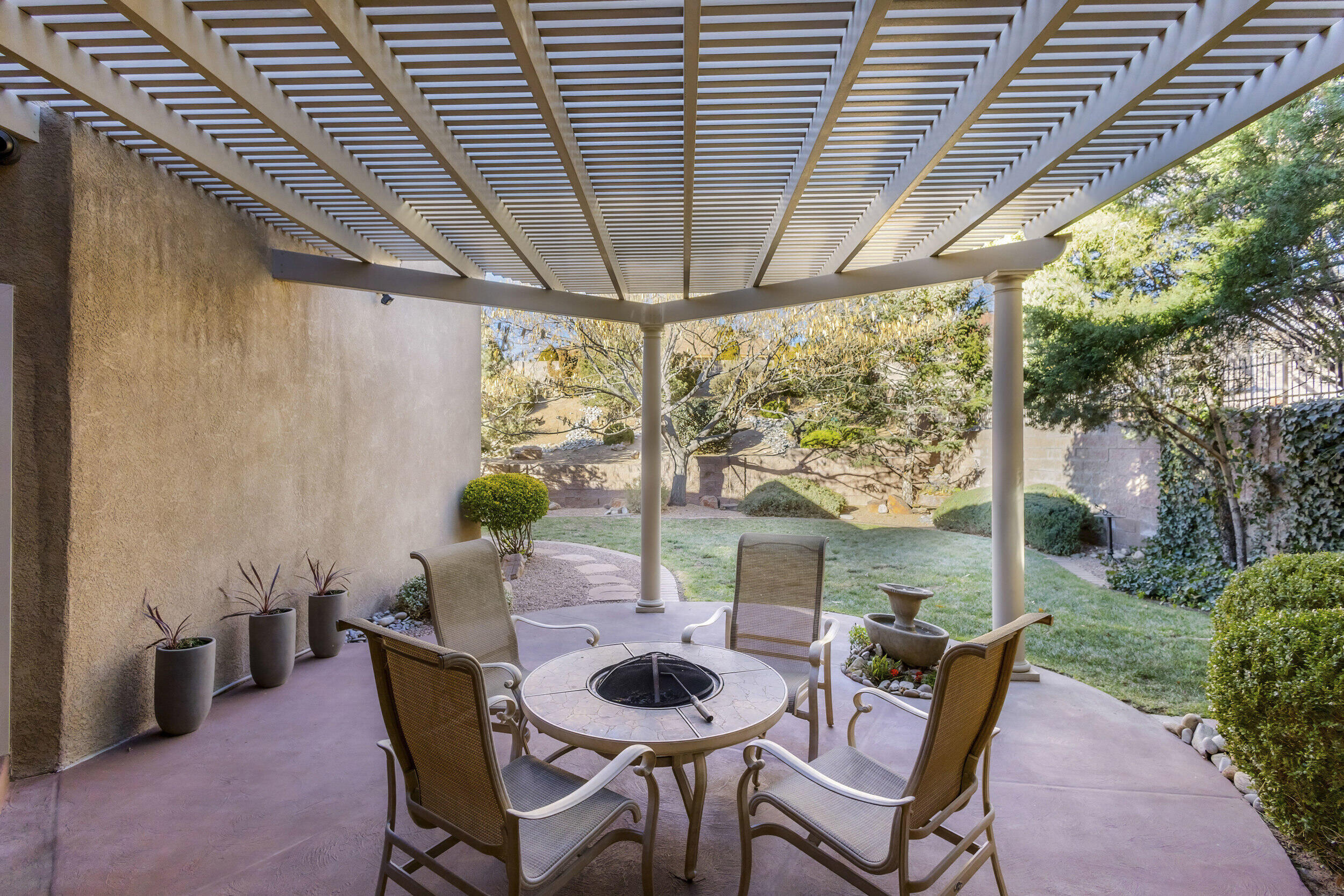 11211 AMMAN Avenue NE