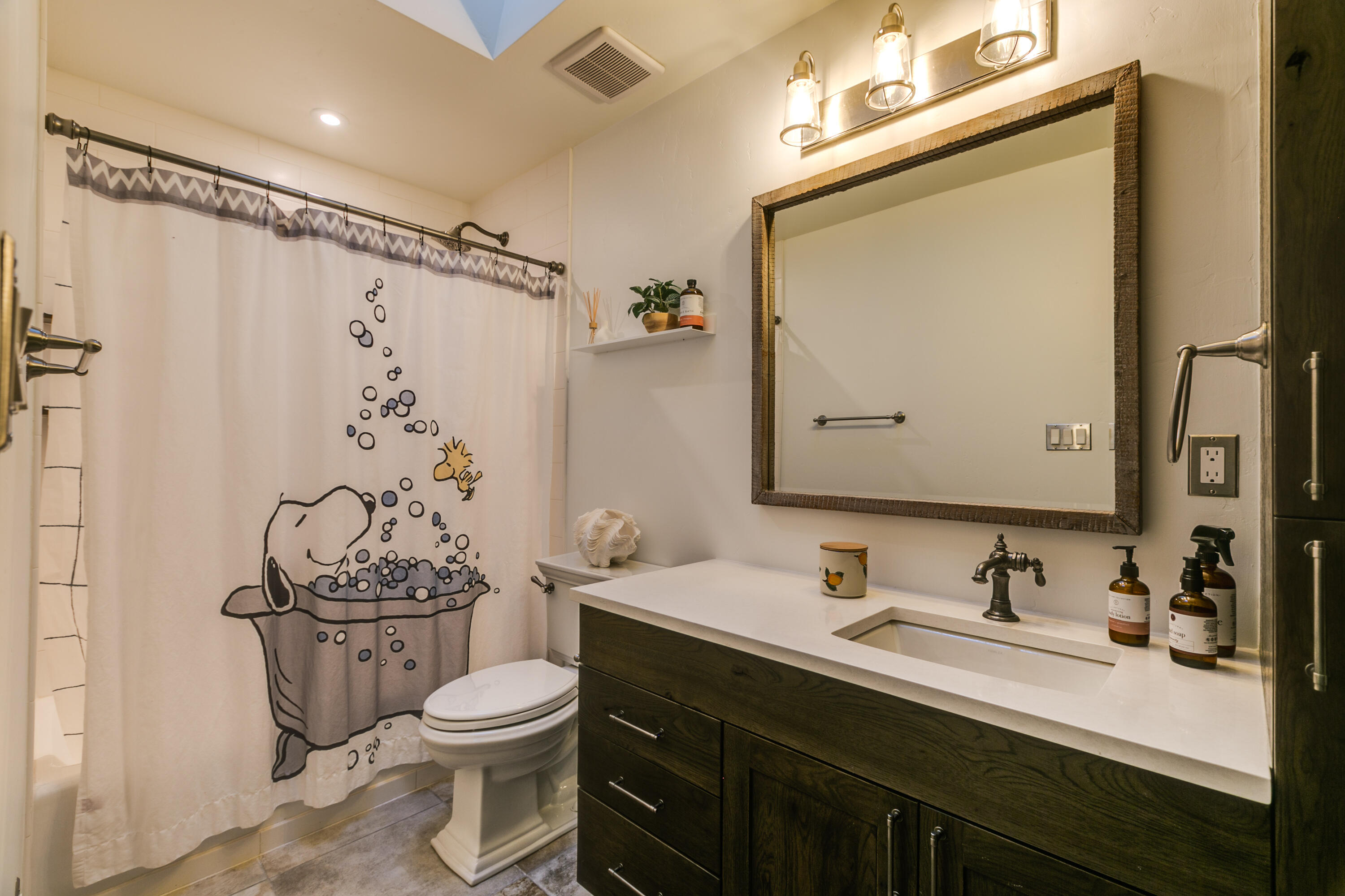 8828 SILVER OAK Lane NE