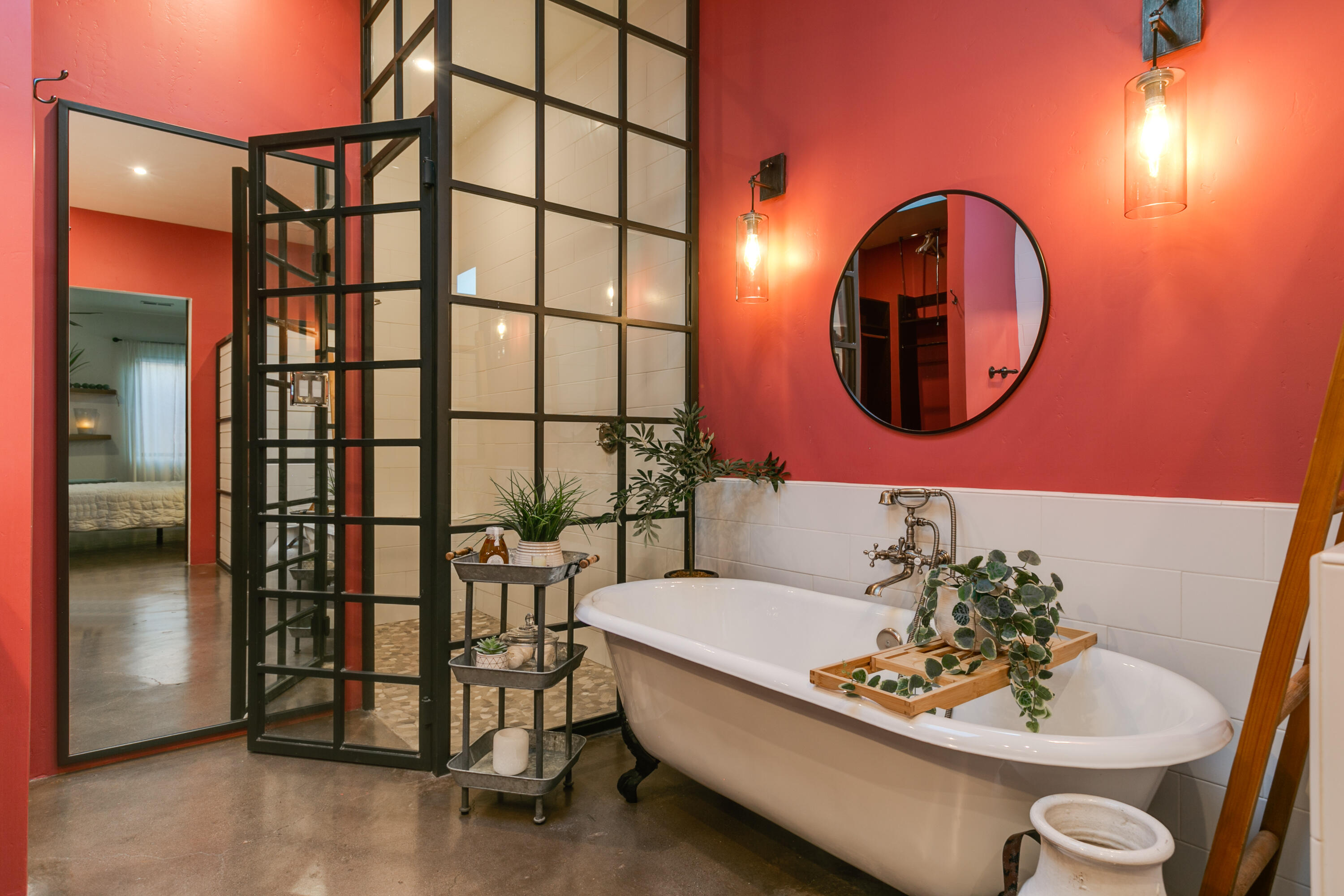 8828 SILVER OAK Lane NE