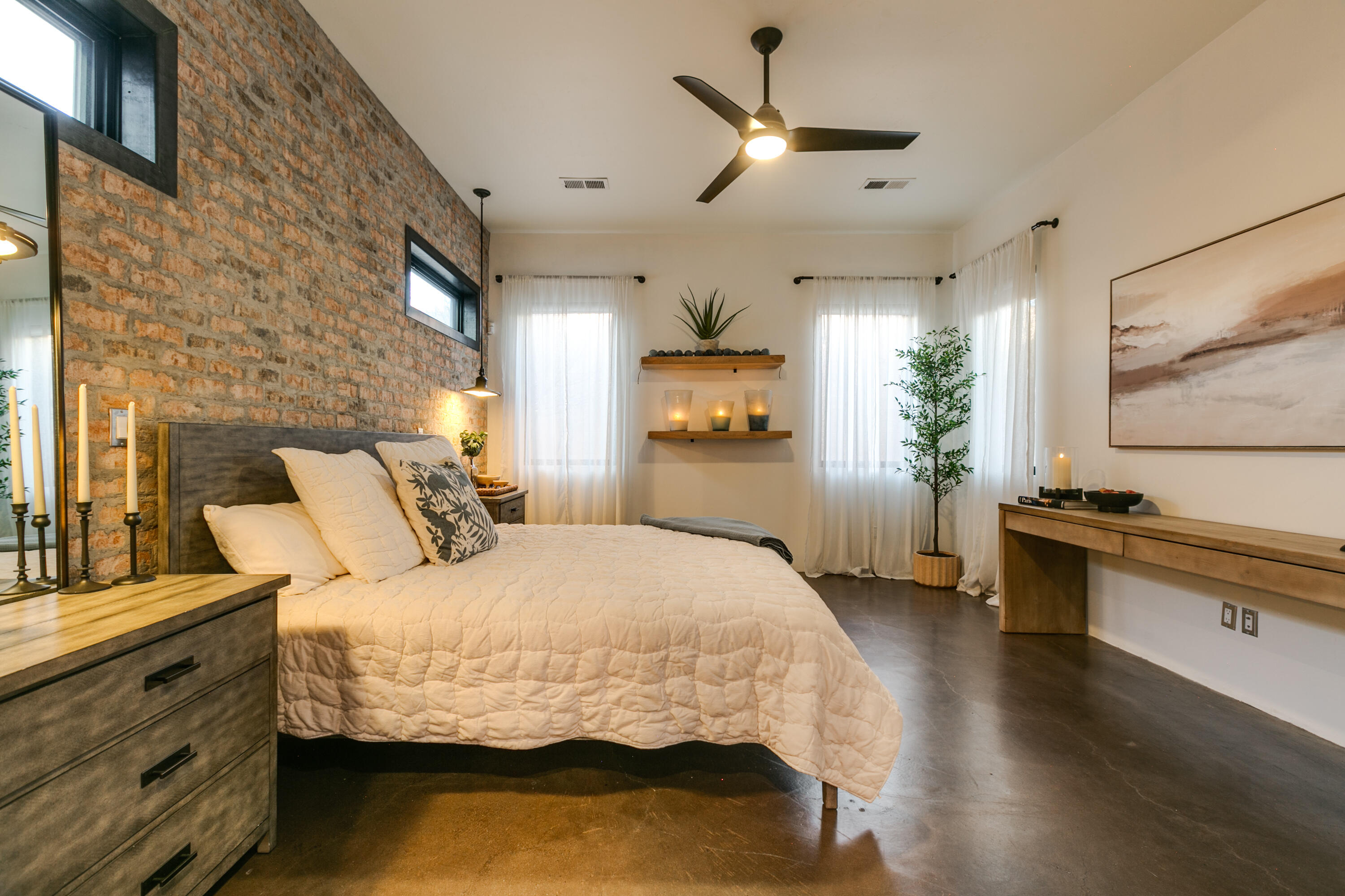 8828 SILVER OAK Lane NE