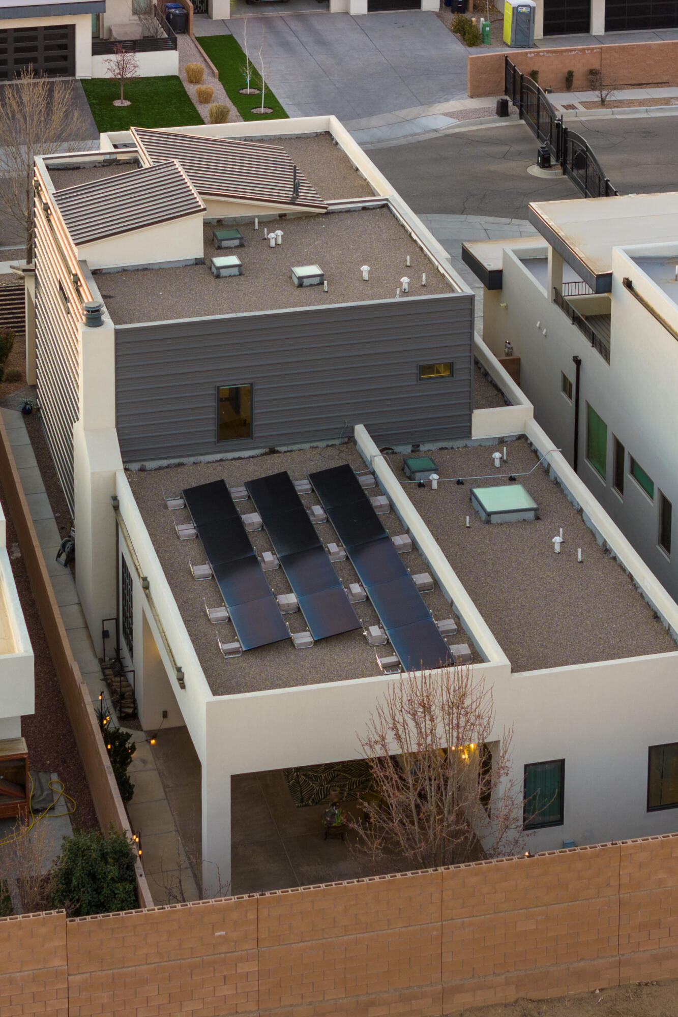 8828 SILVER OAK Lane NE