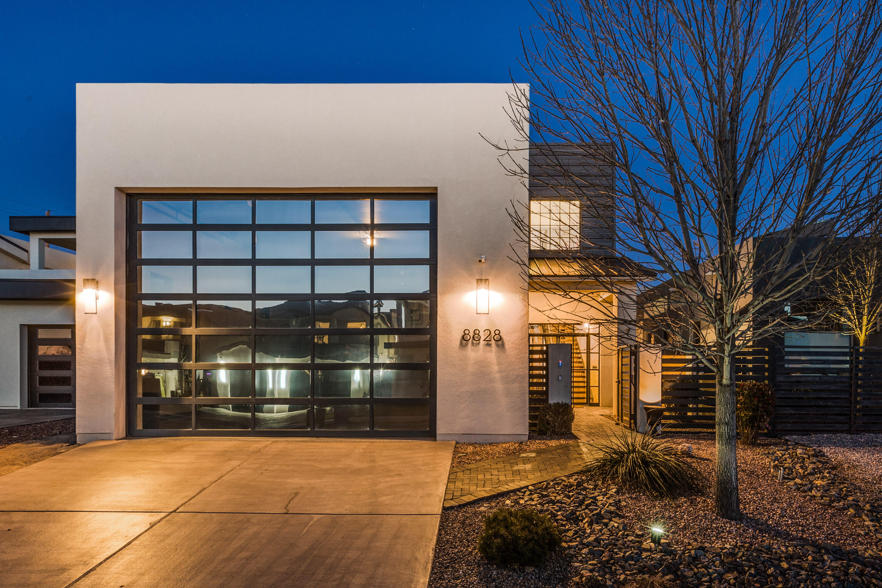 8828 SILVER OAK Lane NE