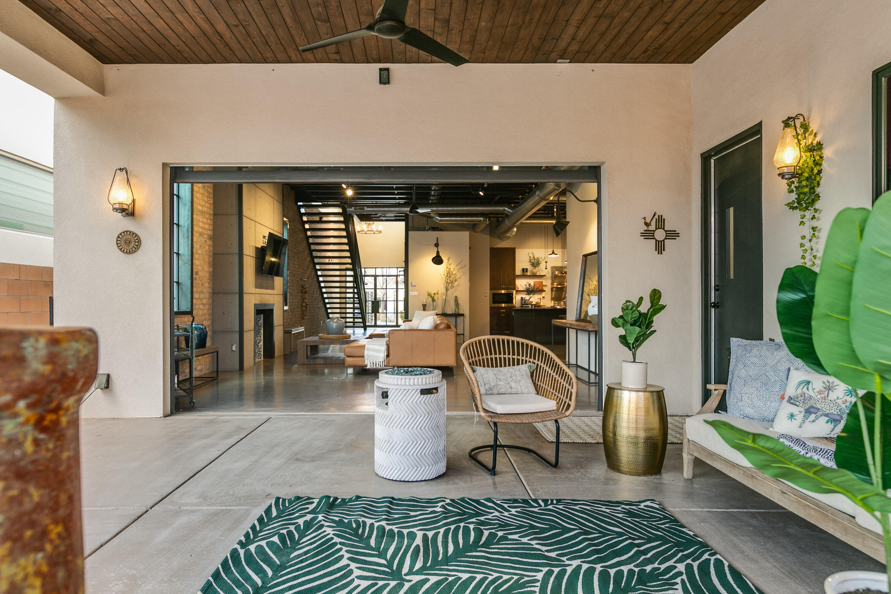 8828 SILVER OAK Lane NE