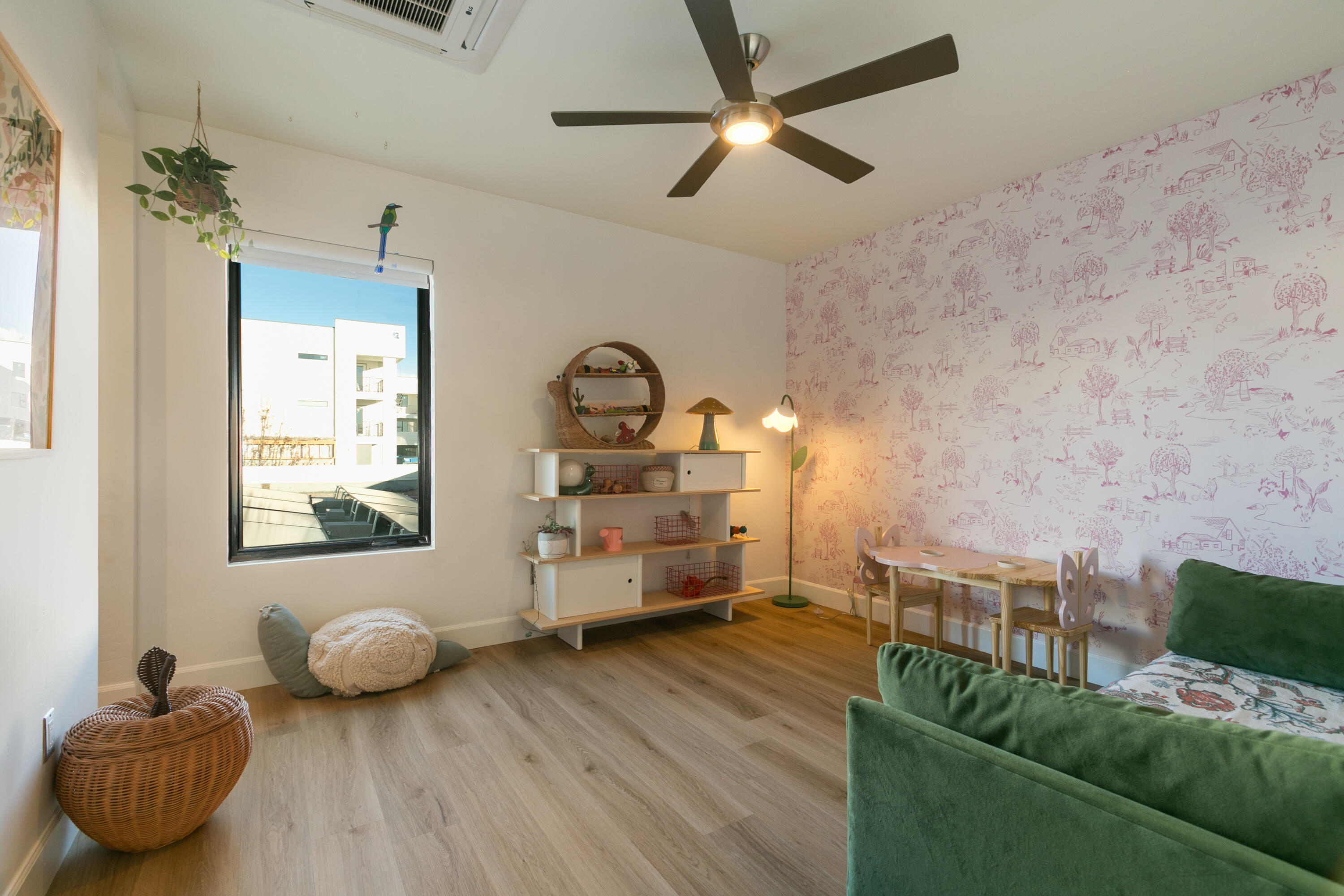 8828 SILVER OAK Lane NE