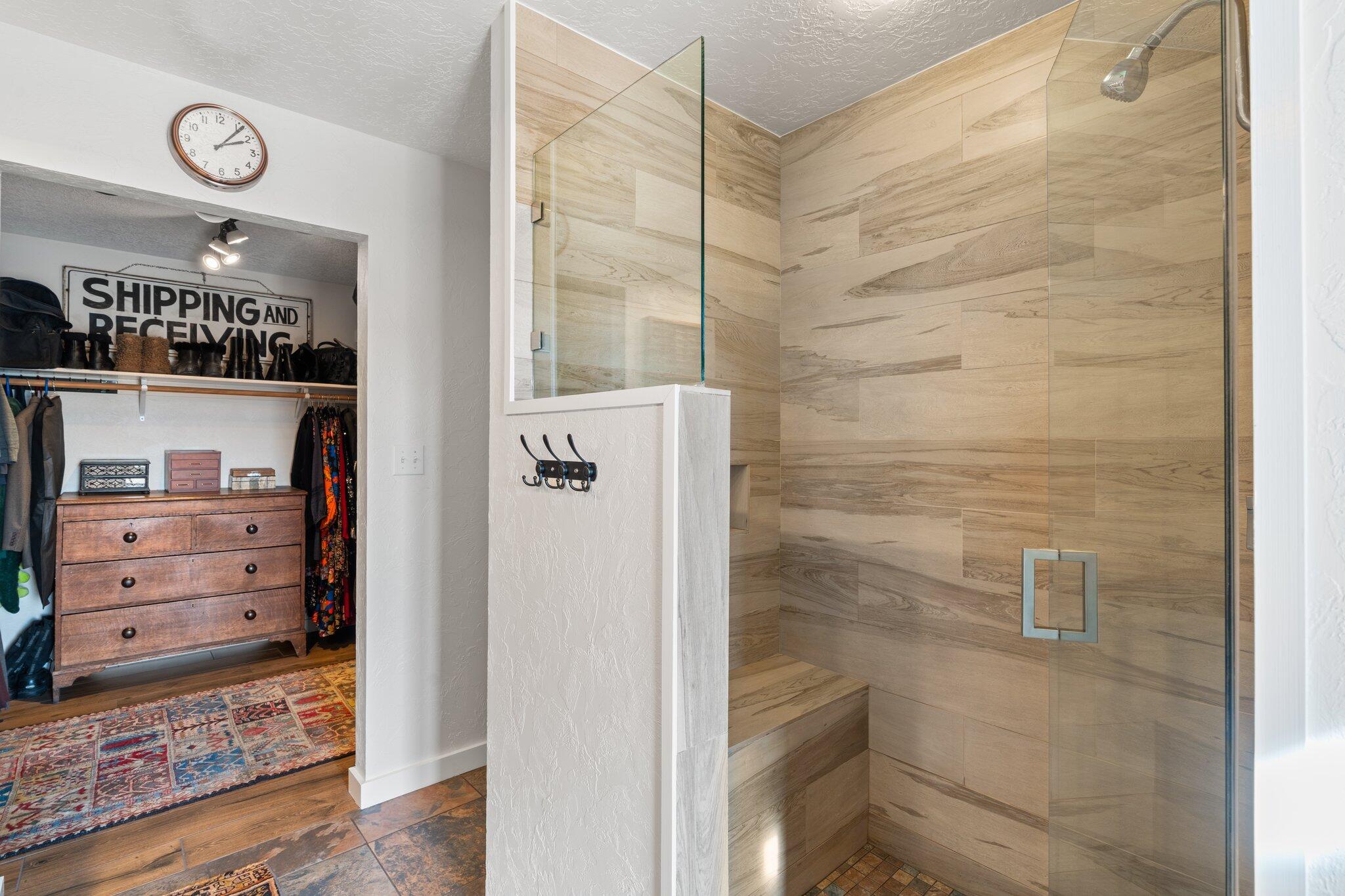 9710 SAN BERNARDINO Drive NE