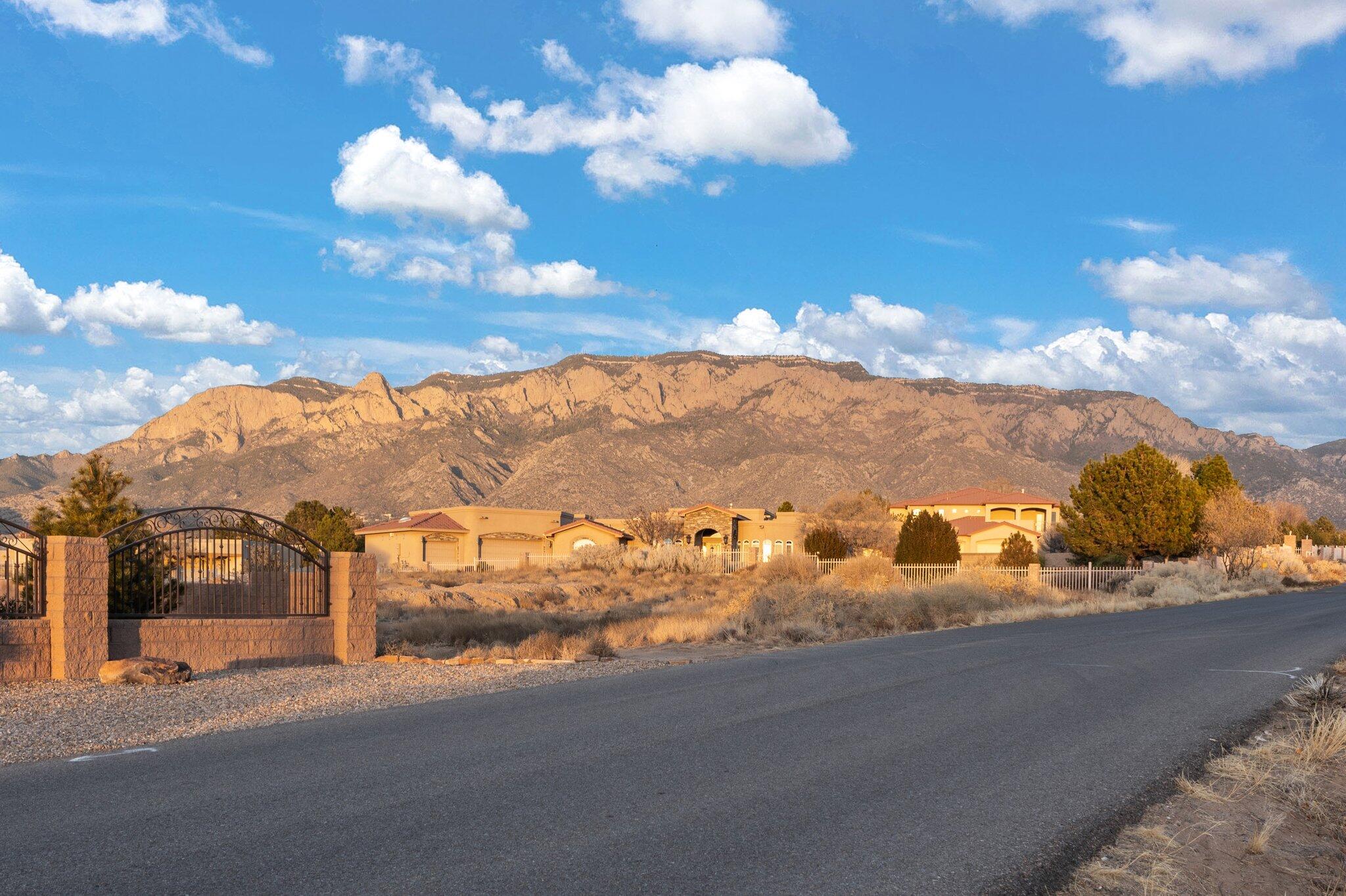 9710 SAN BERNARDINO Drive NE