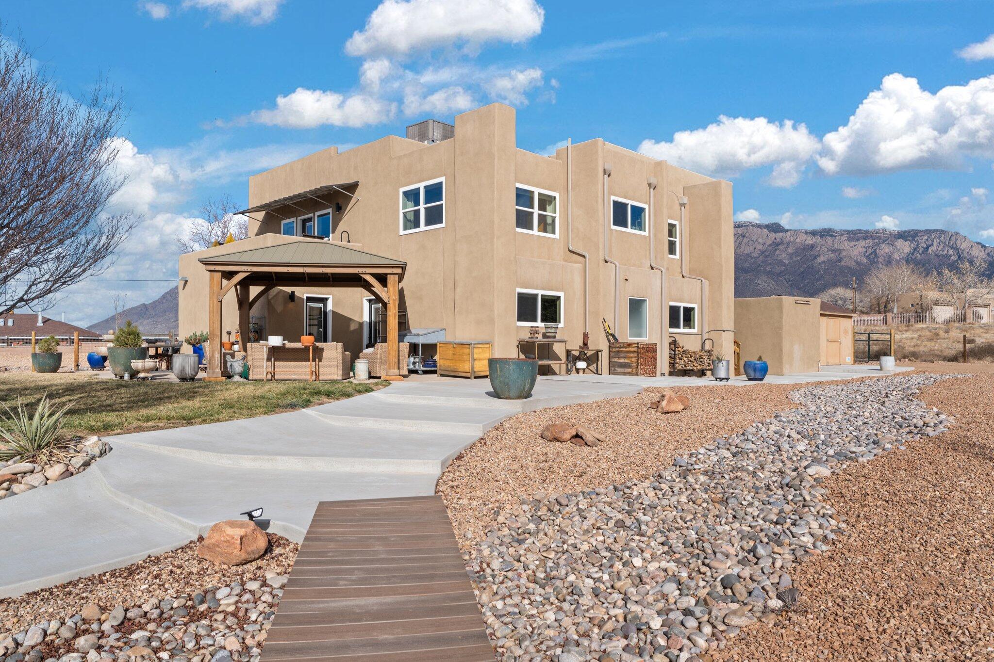 9710 SAN BERNARDINO Drive NE