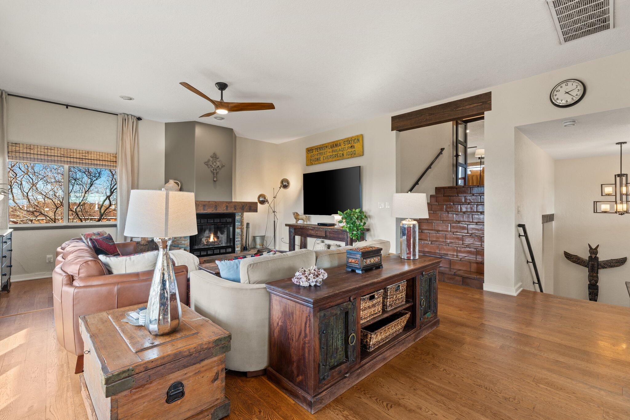 9710 SAN BERNARDINO Drive NE