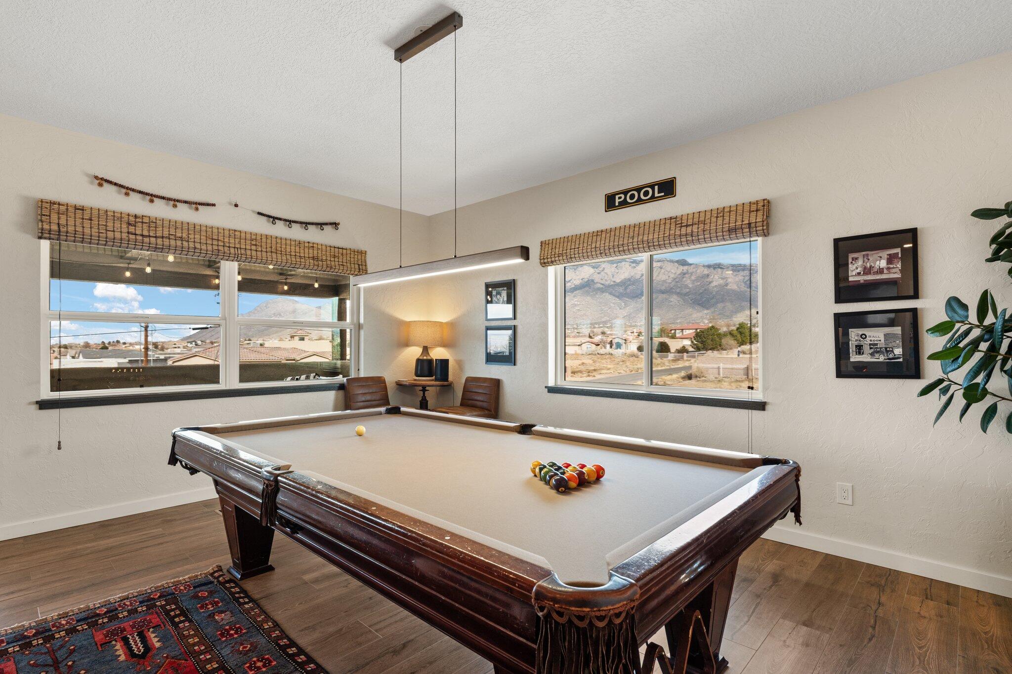 9710 SAN BERNARDINO Drive NE