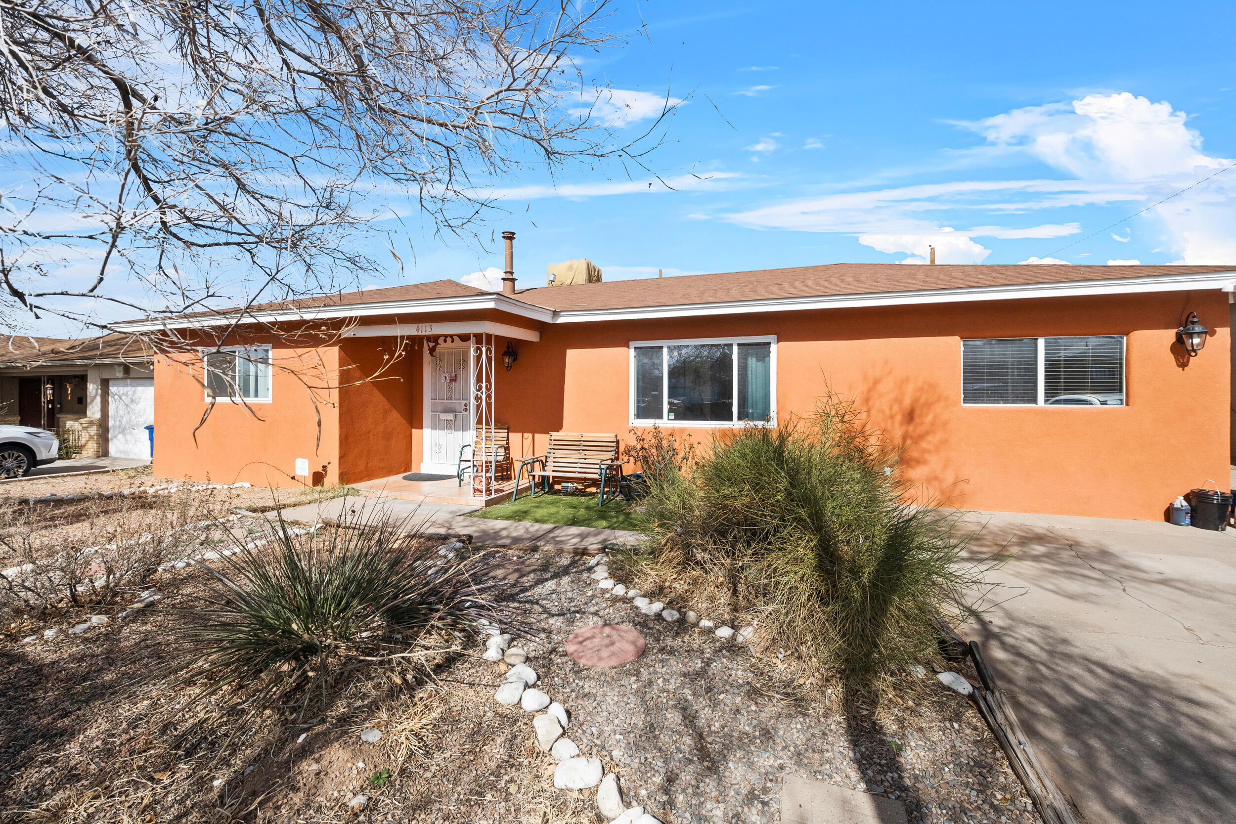 4113 PALO DURO Avenue NE