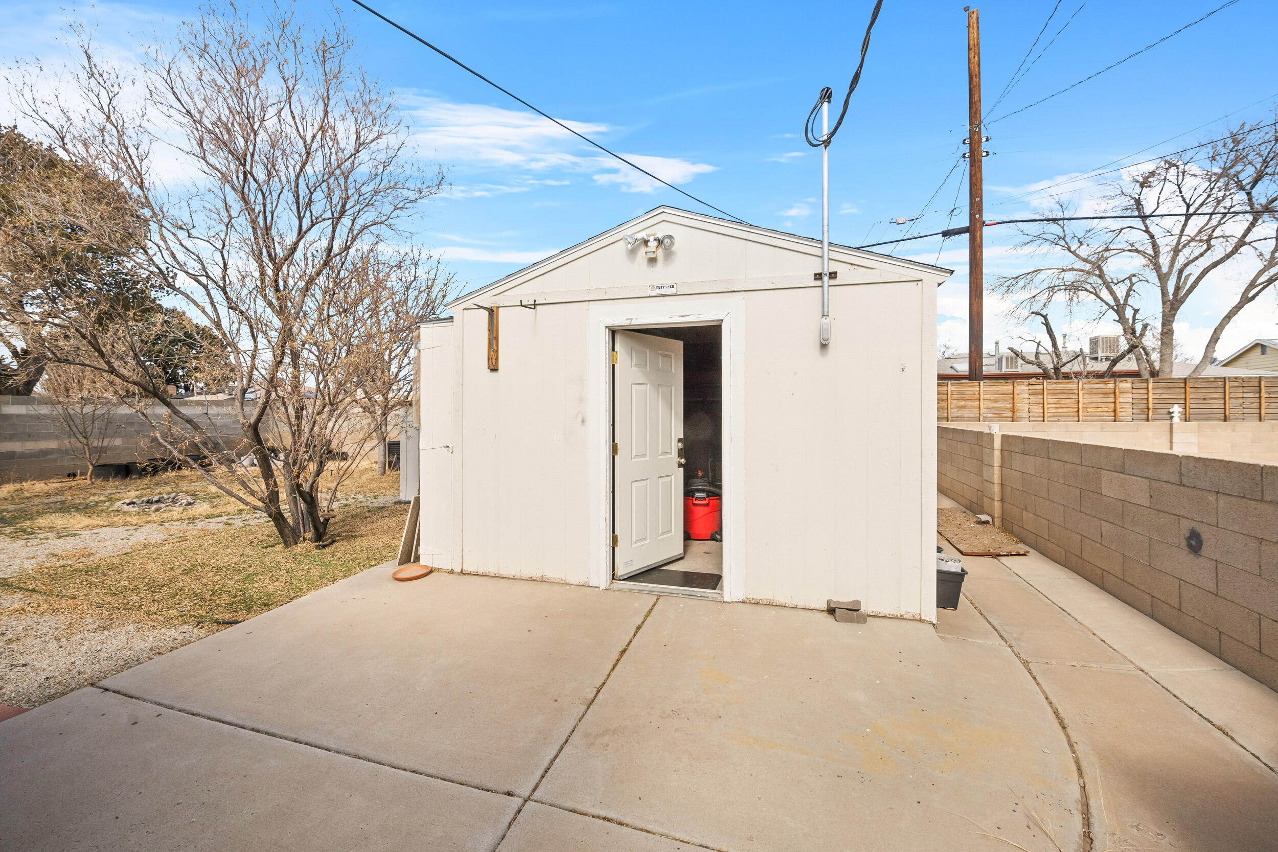 4113 PALO DURO Avenue NE